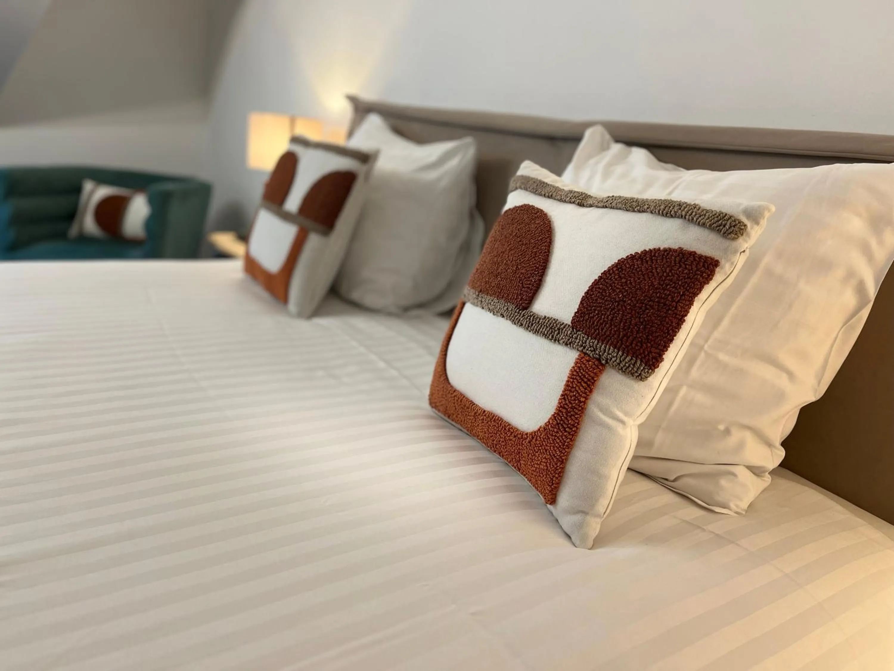 Photo of the whole room, Bed in Hotel SPA Au Cheval Blanc