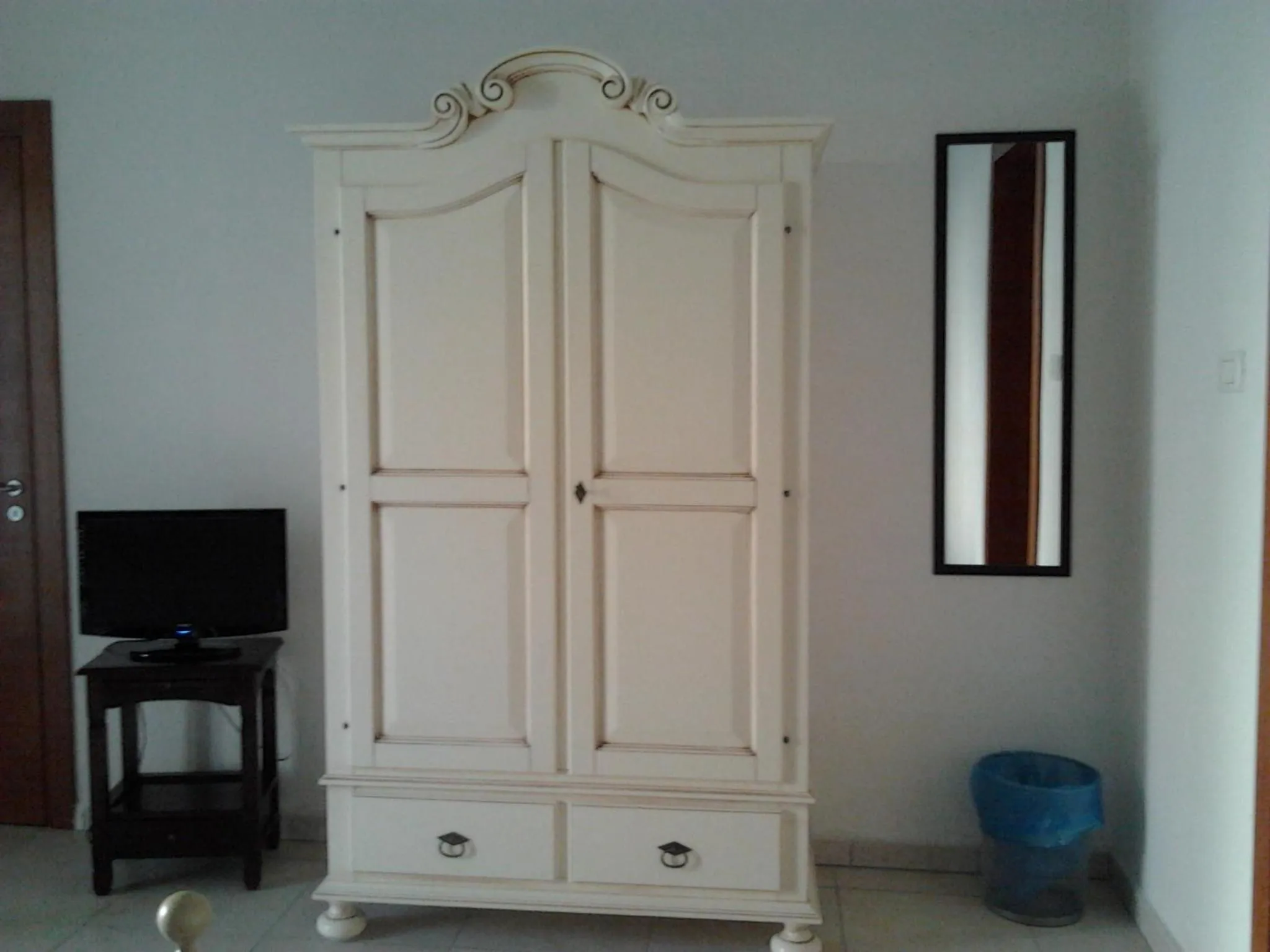 Decorative detail in Mediterraneo Camere