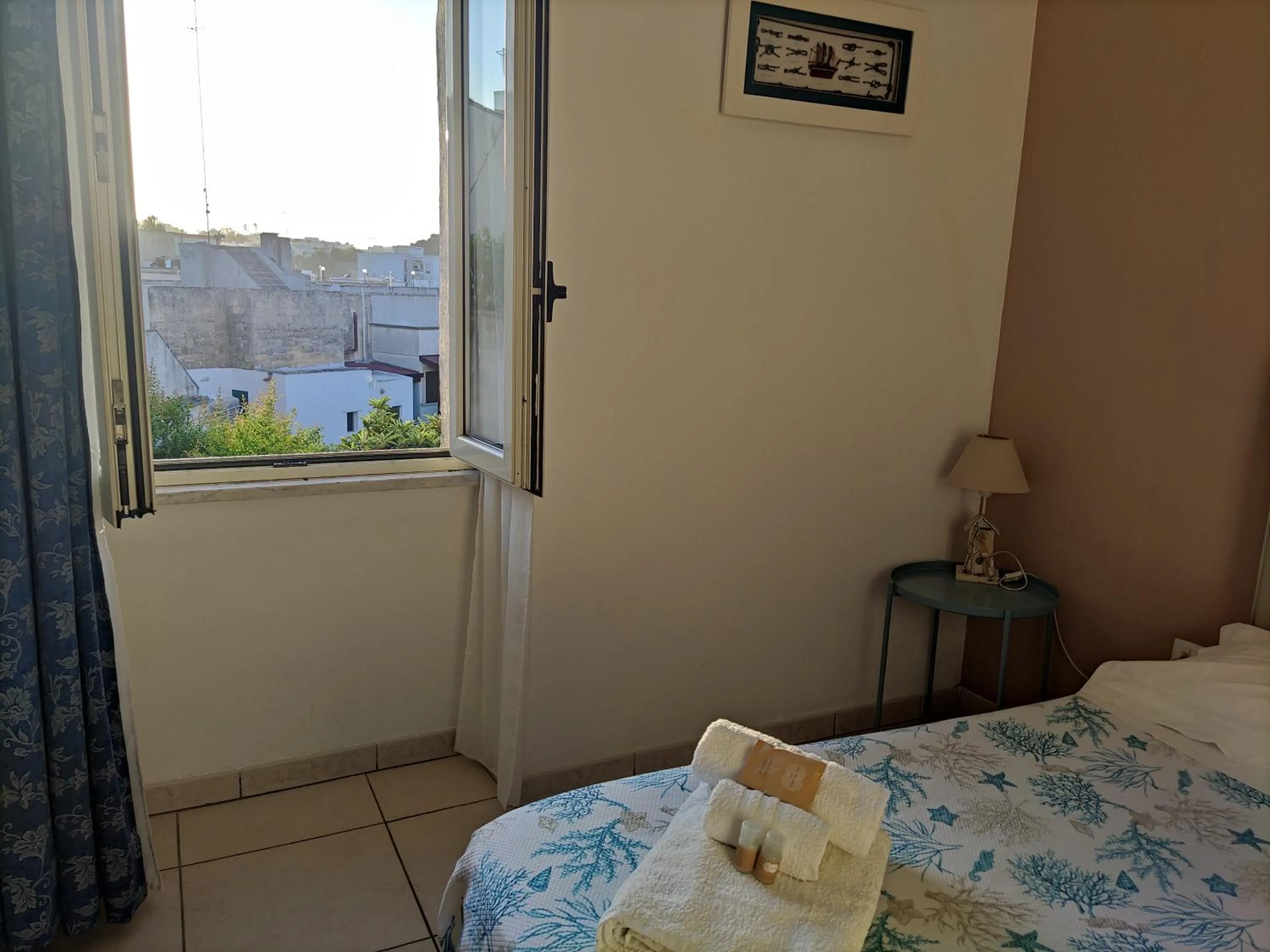 View (from property/room), Bed in Mediterraneo Camere