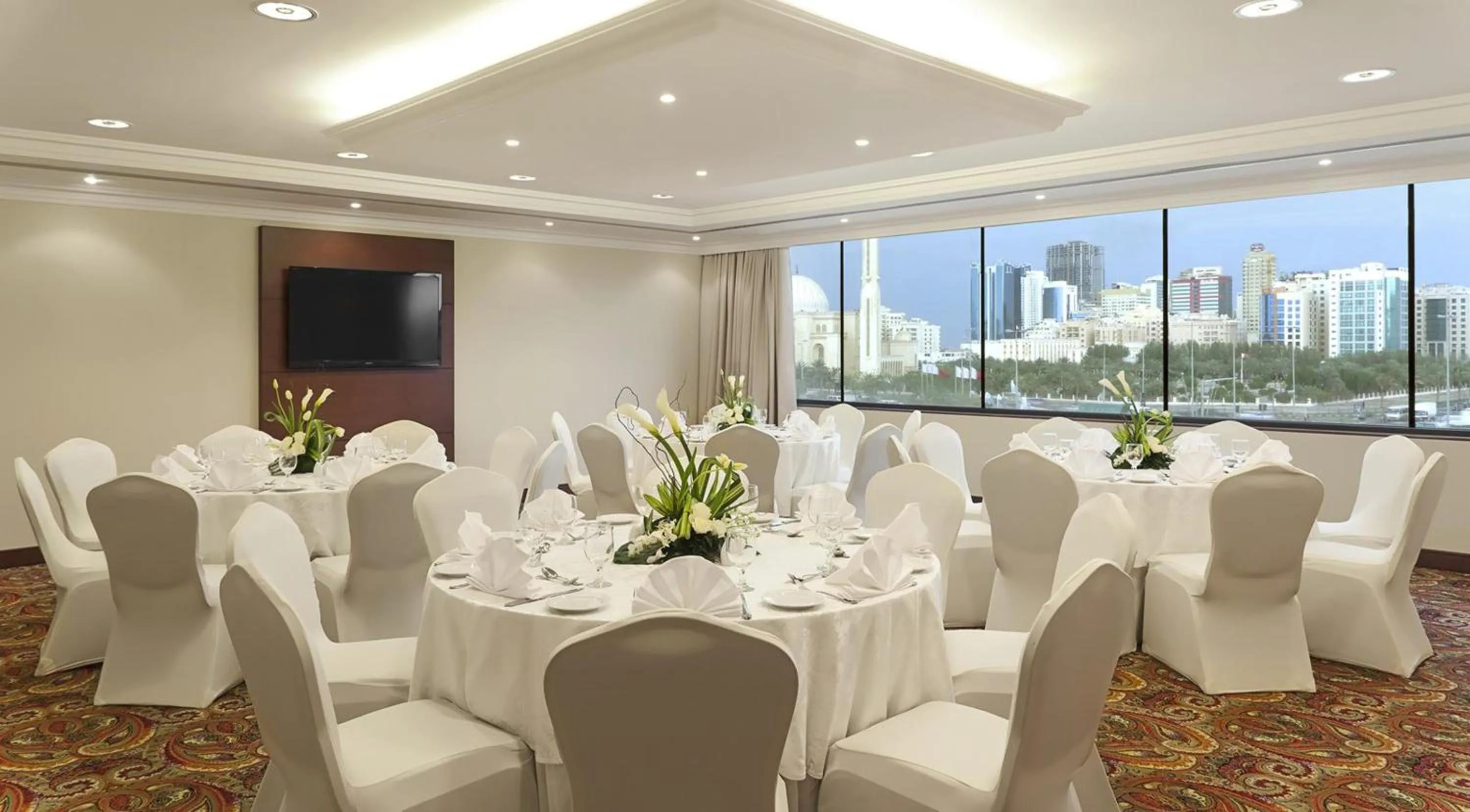 Banquet/Function facilities in Gulf Executive Residence