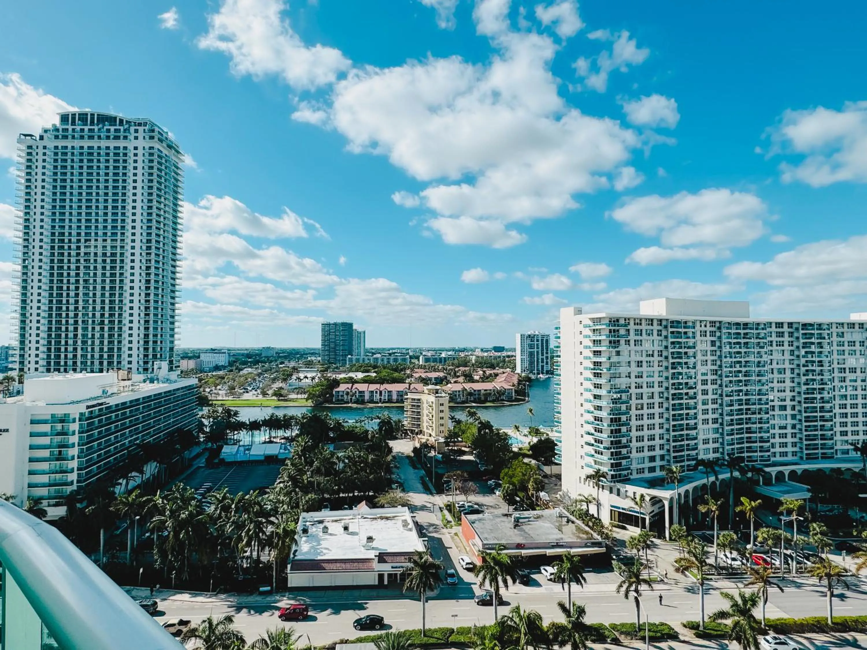Hallandale Condo, Partial Ocean View Direct Beach and Pool Access Hollywood Beach