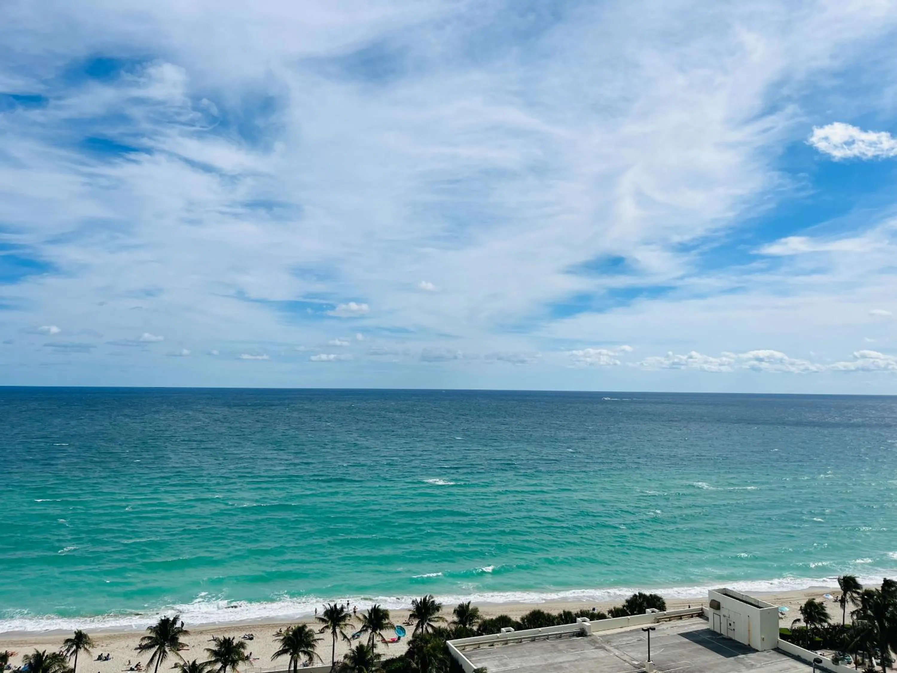 Hallandale Condo, Partial Ocean View Direct Beach and Pool Access Hollywood Beach