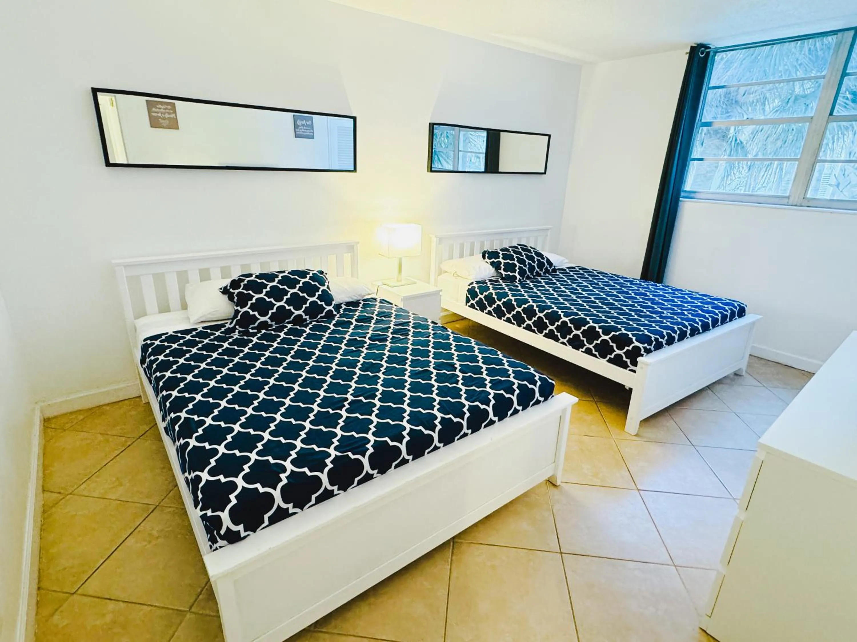 Bed in Hallandale Condo, Partial Ocean View Direct Beach and Pool Access Hollywood Beach