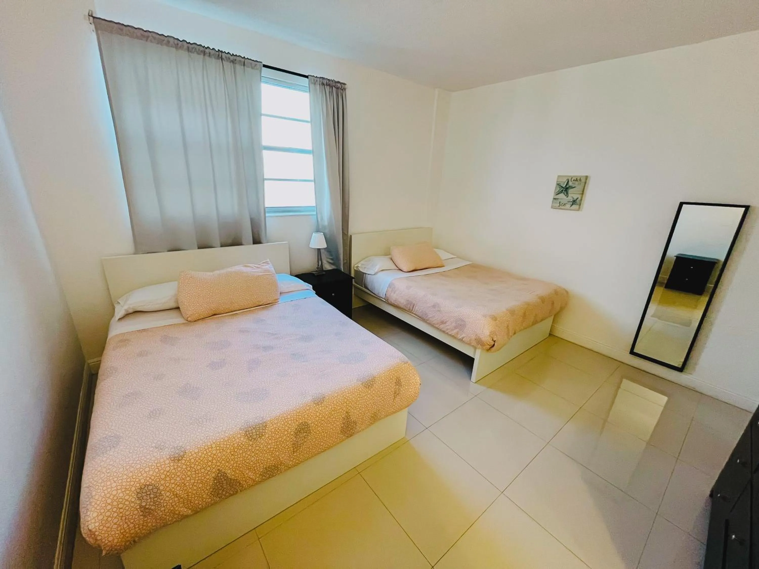 Bed in Hallandale Condo, Partial Ocean View Direct Beach and Pool Access Hollywood Beach