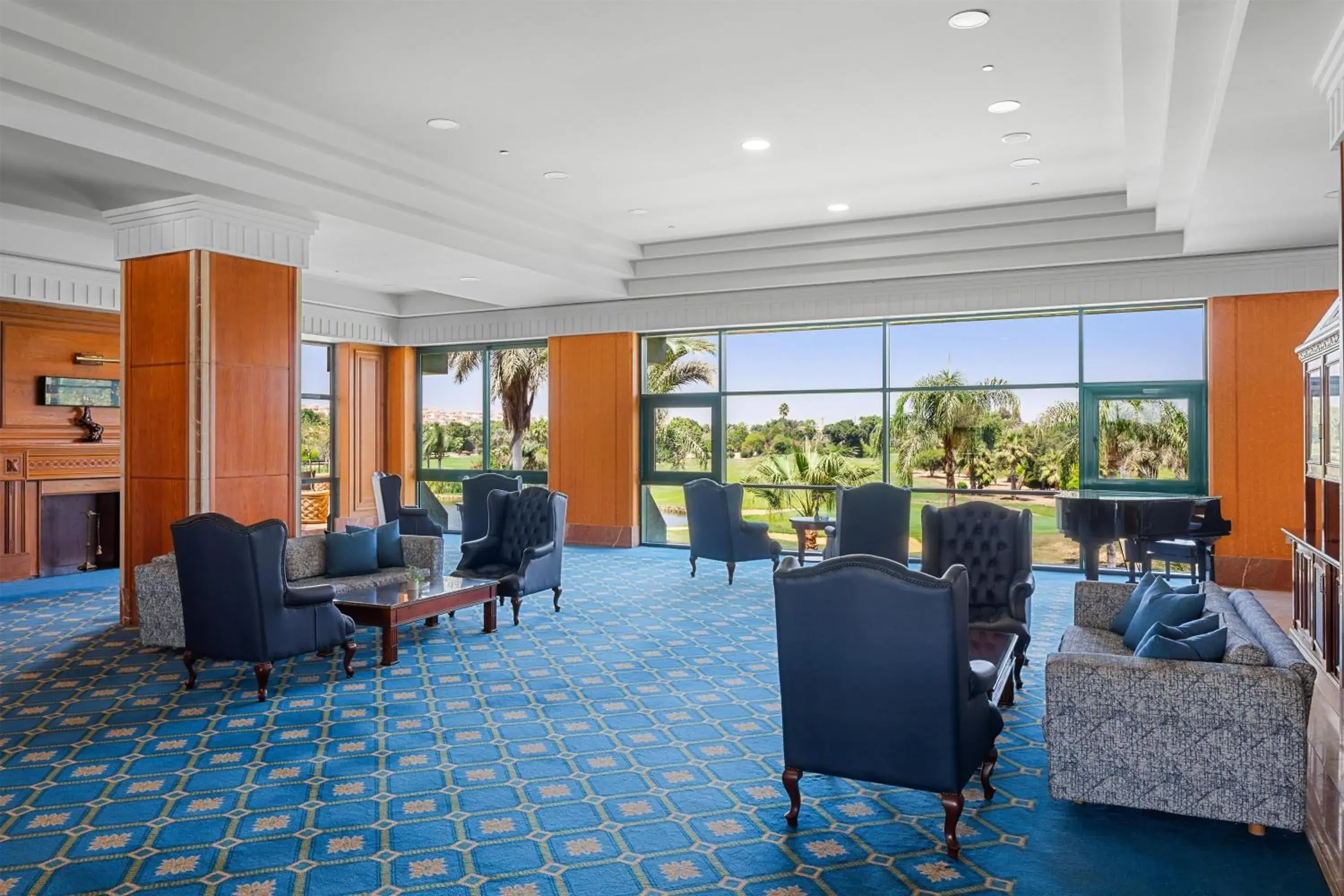 Restaurant/places to eat in Hilton Pyramids Golf Restaurant/places to eat in Hilton Pyramids Golf