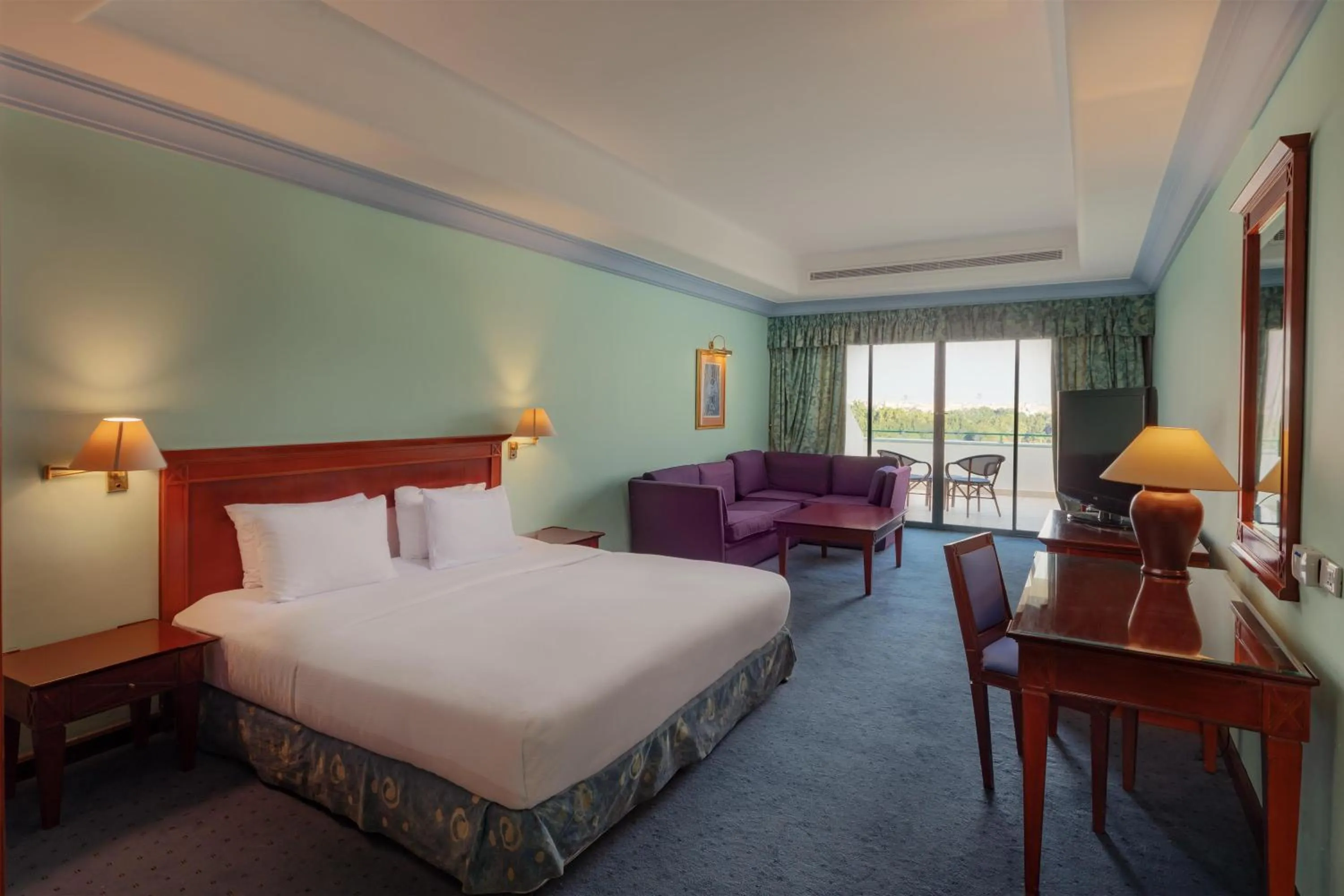 Bed in Hilton Pyramids Golf