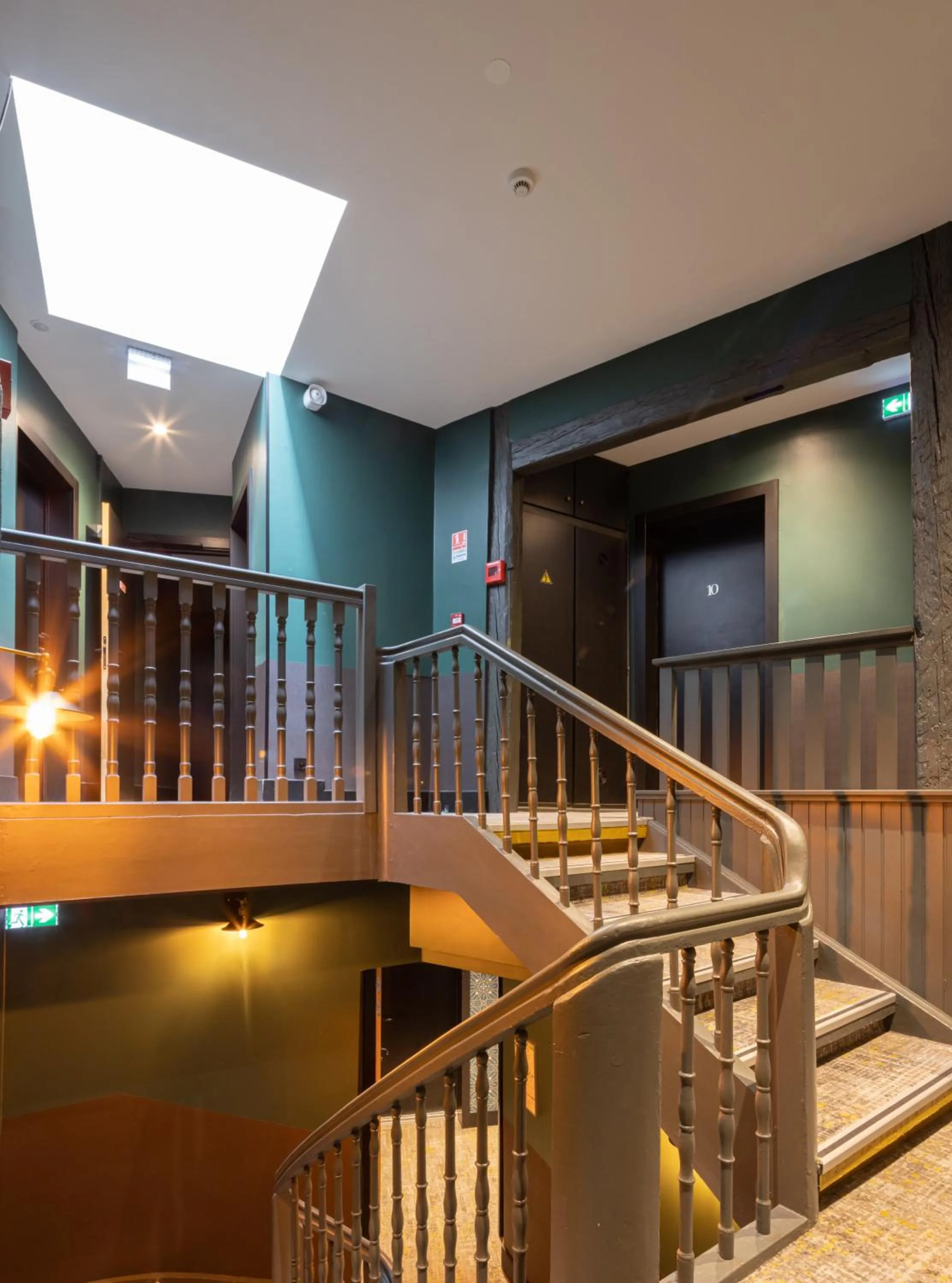 Property building in Logis Hôtel-Restaurant du Mouton