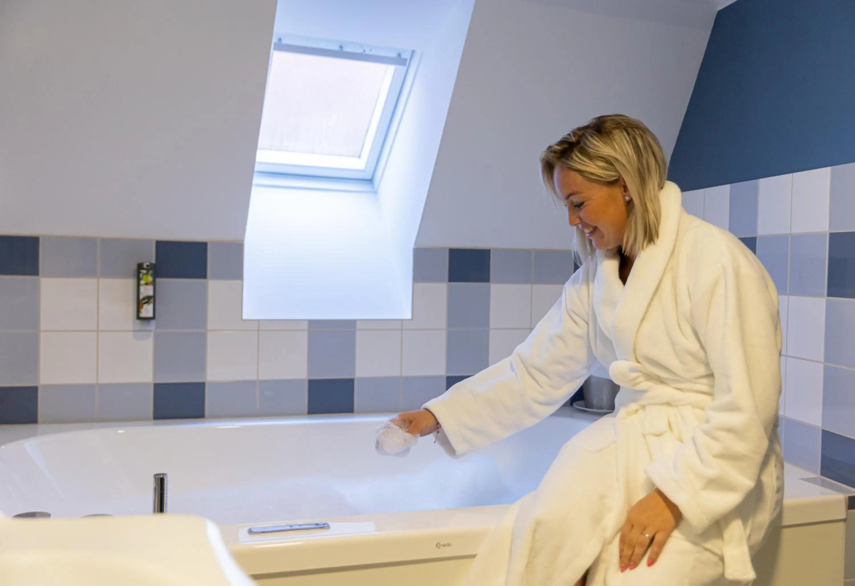 Hot Tub in Logis Hôtel-Restaurant du Mouton