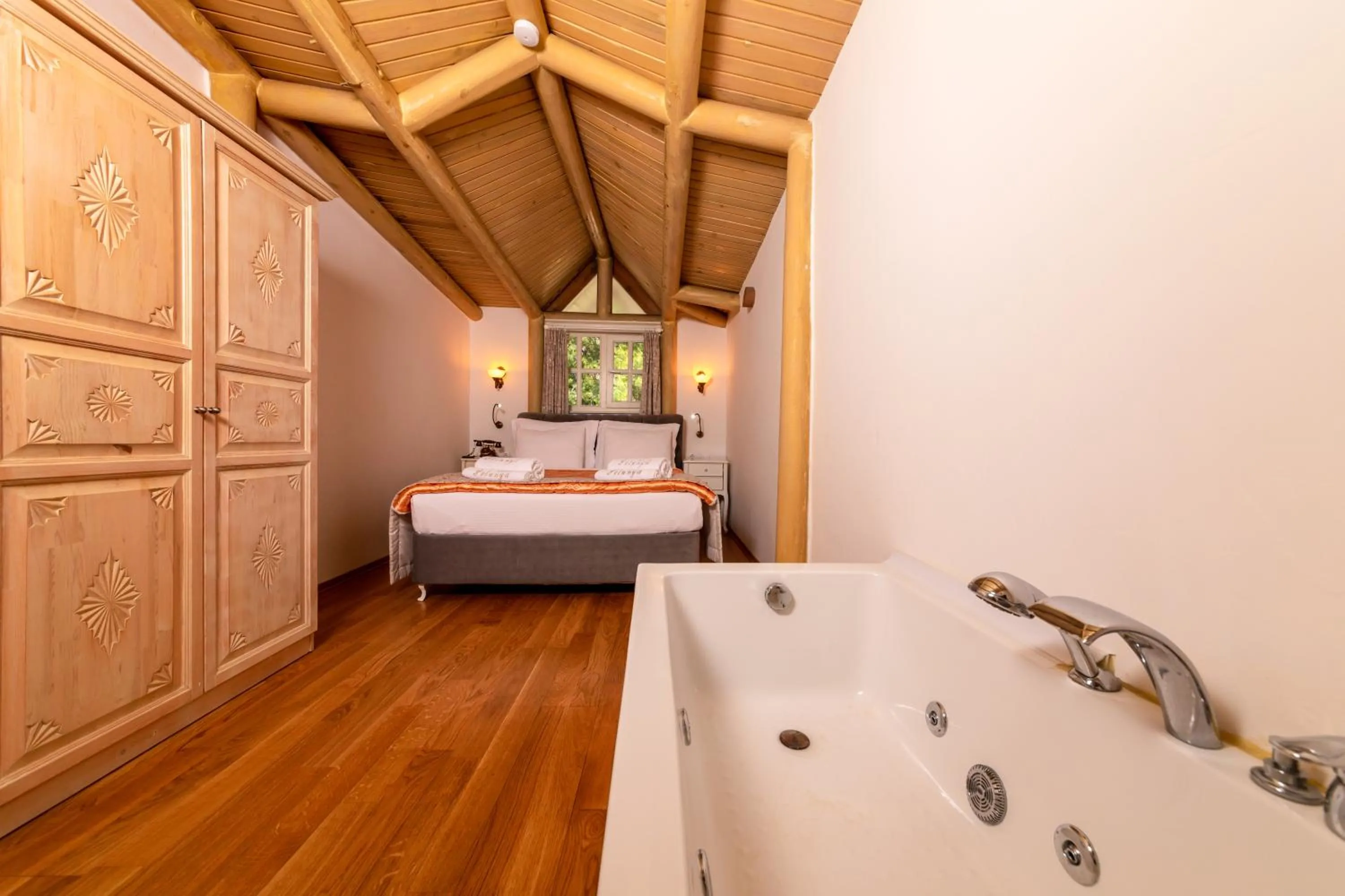 Photo of the whole room, Bed in Petunya Konak Boutique Hotel