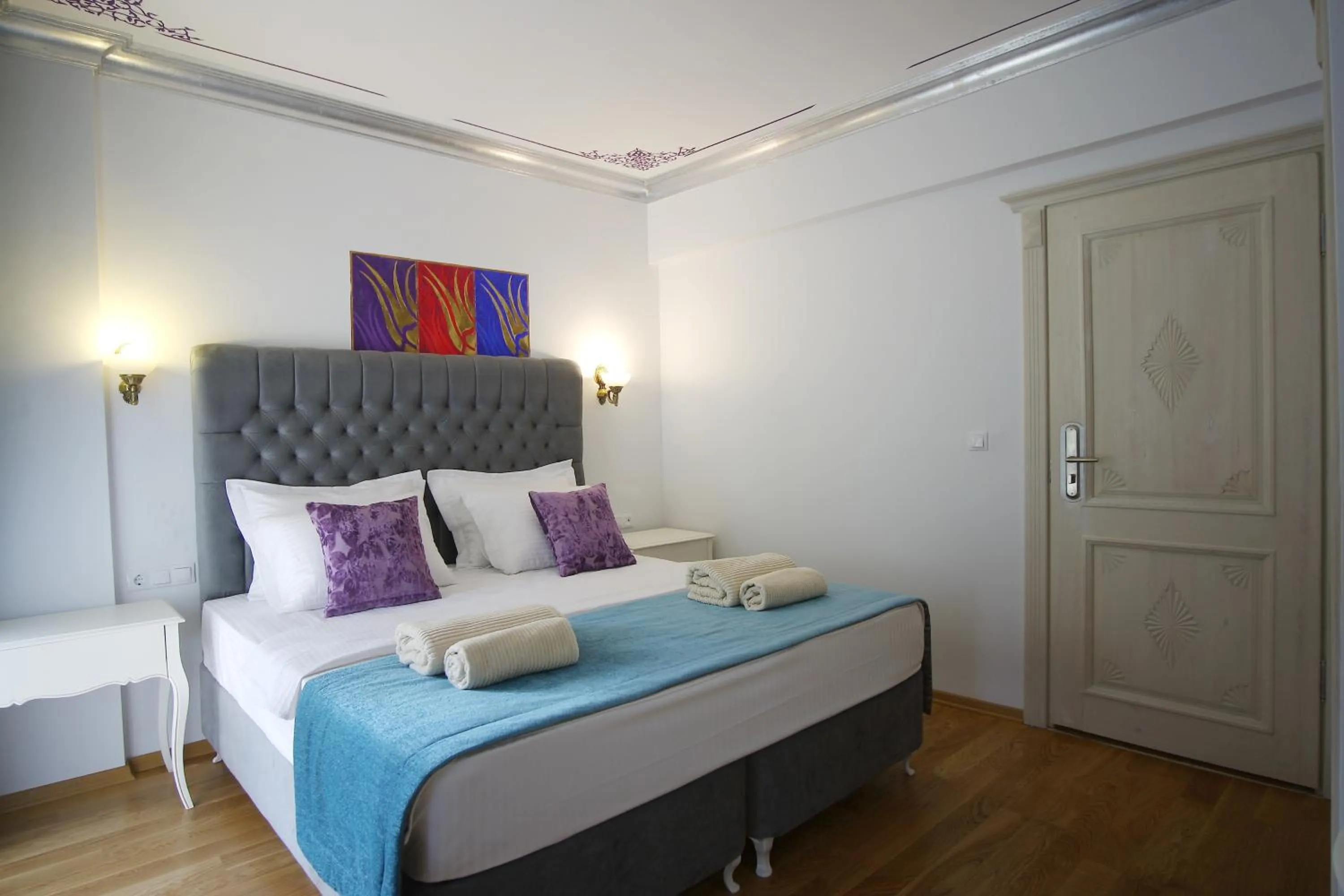 Photo of the whole room, Bed in Petunya Konak Boutique Hotel