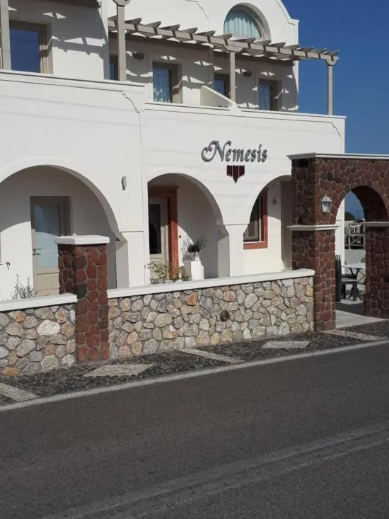 Facade/entrance in Nemesis