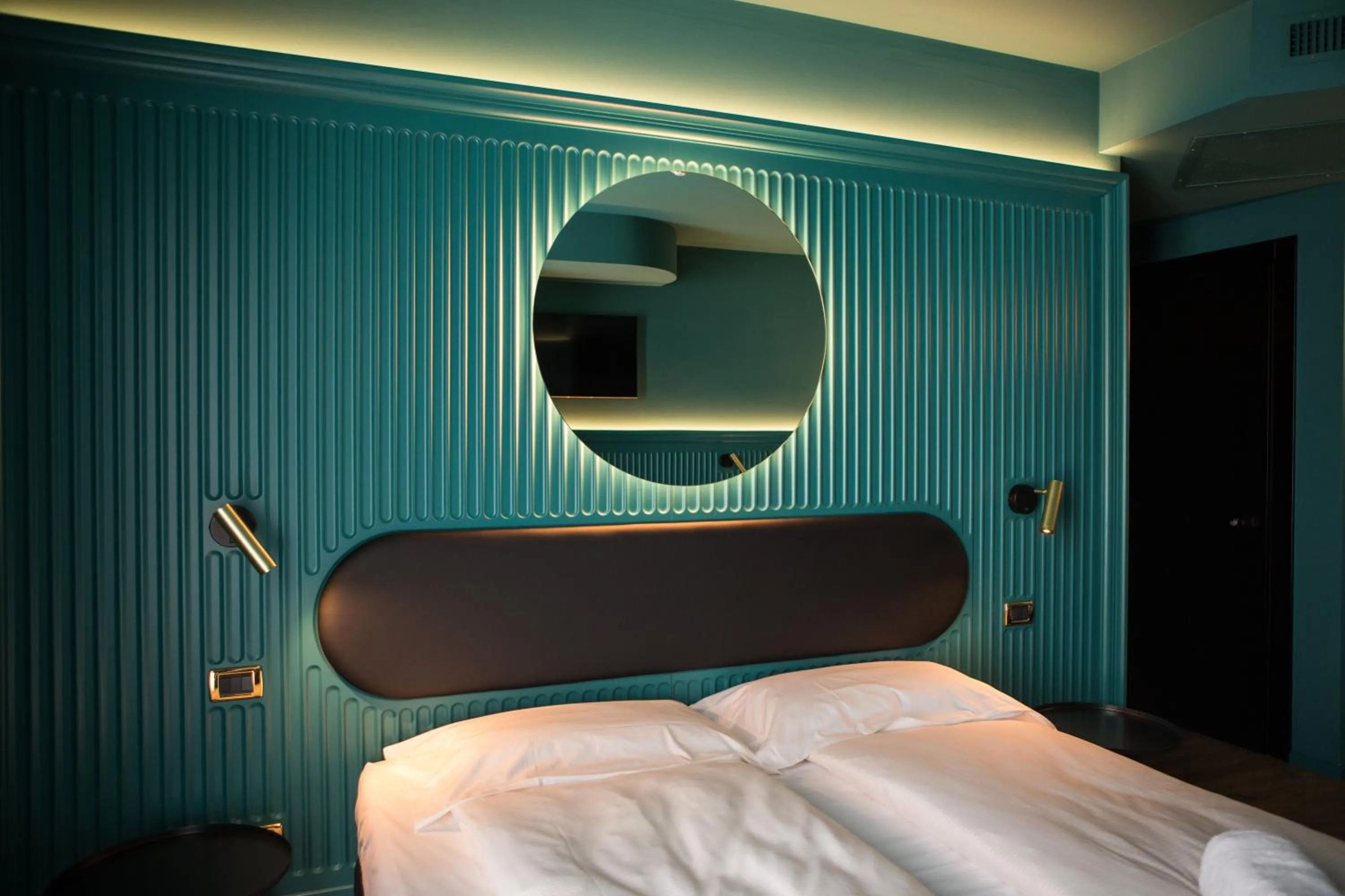 Photo of the whole room, Bed in Hotel Miro'