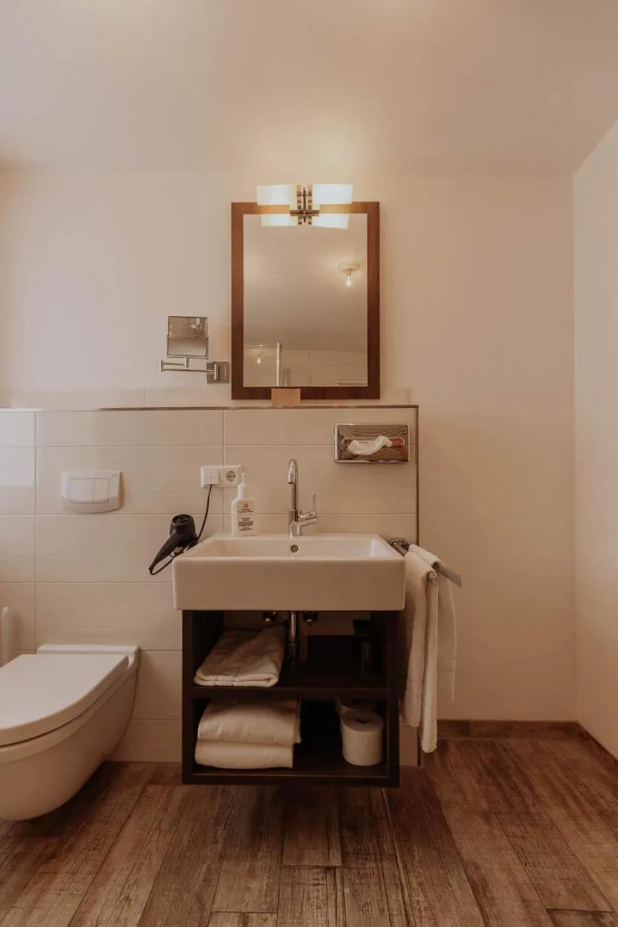 Bathroom in Hotel Gasthaus zur Sonne