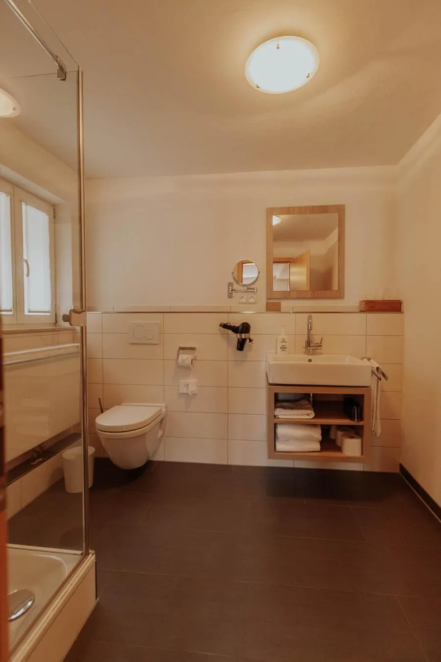 Bathroom in Hotel Gasthaus zur Sonne