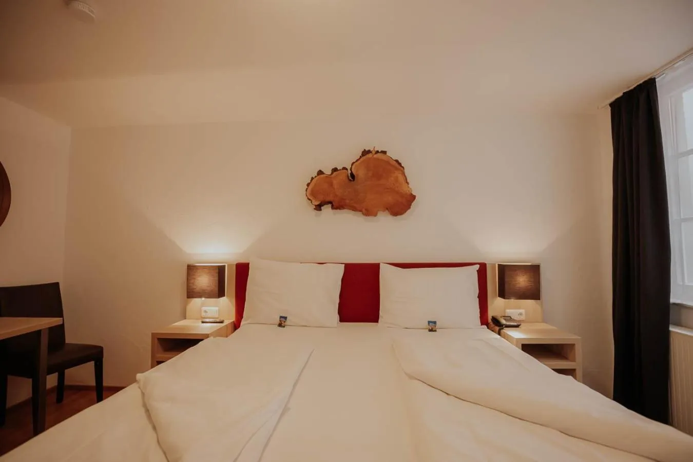 Bed in Hotel Gasthaus zur Sonne