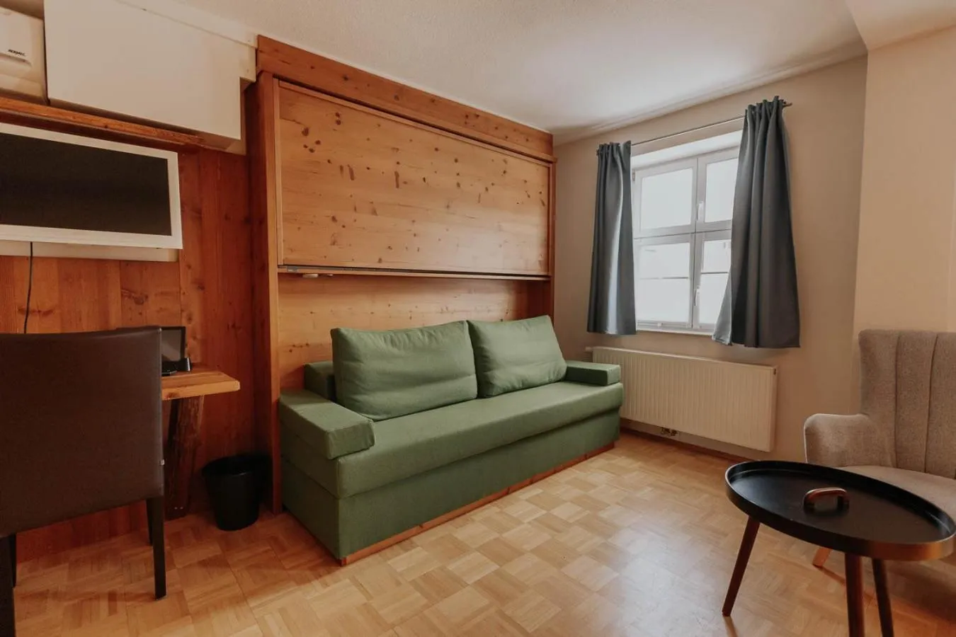 TV and multimedia in Hotel Gasthaus zur Sonne