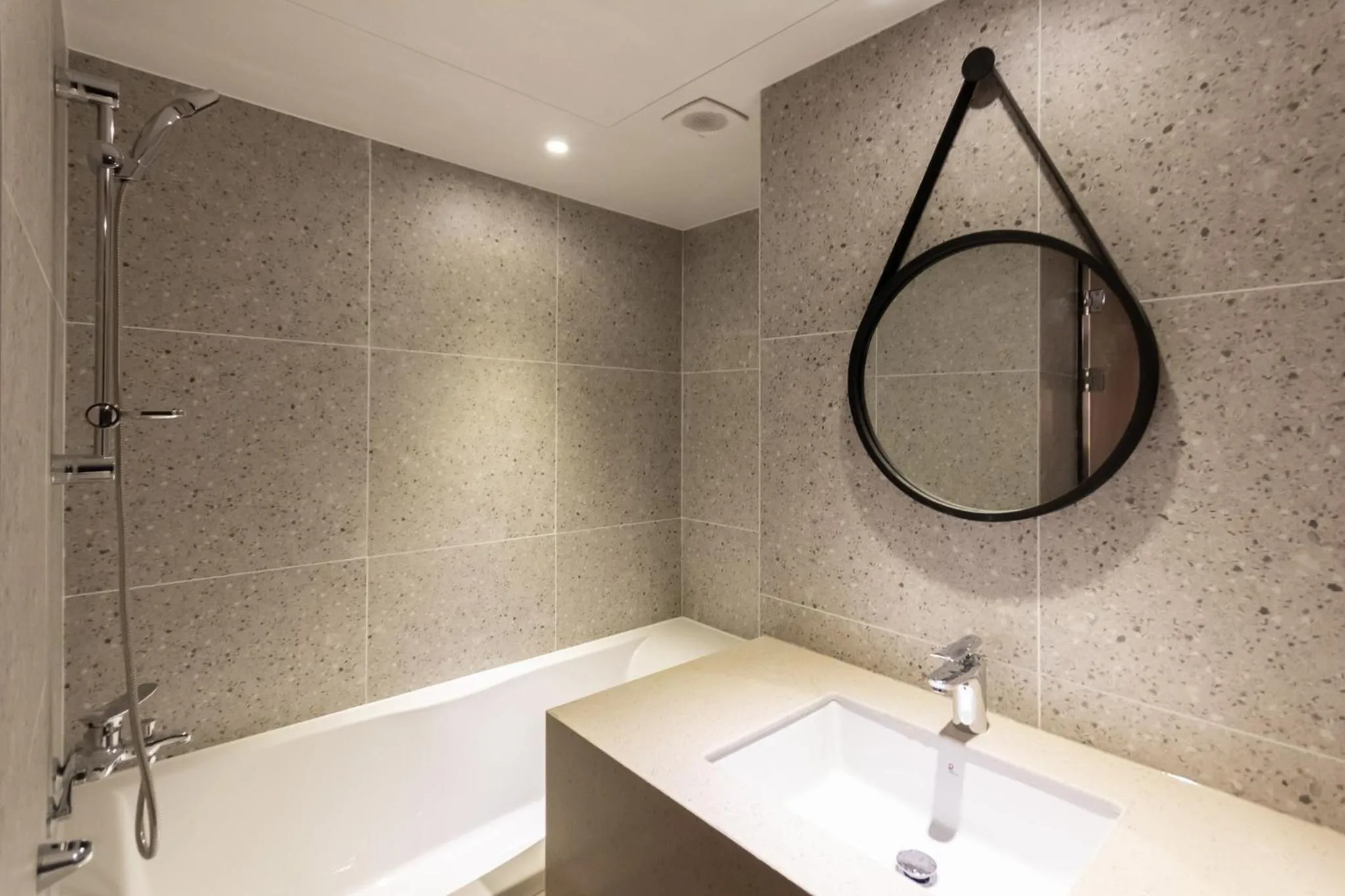 Bathroom in 브라운도트호텔 센텀시티 벡스코점