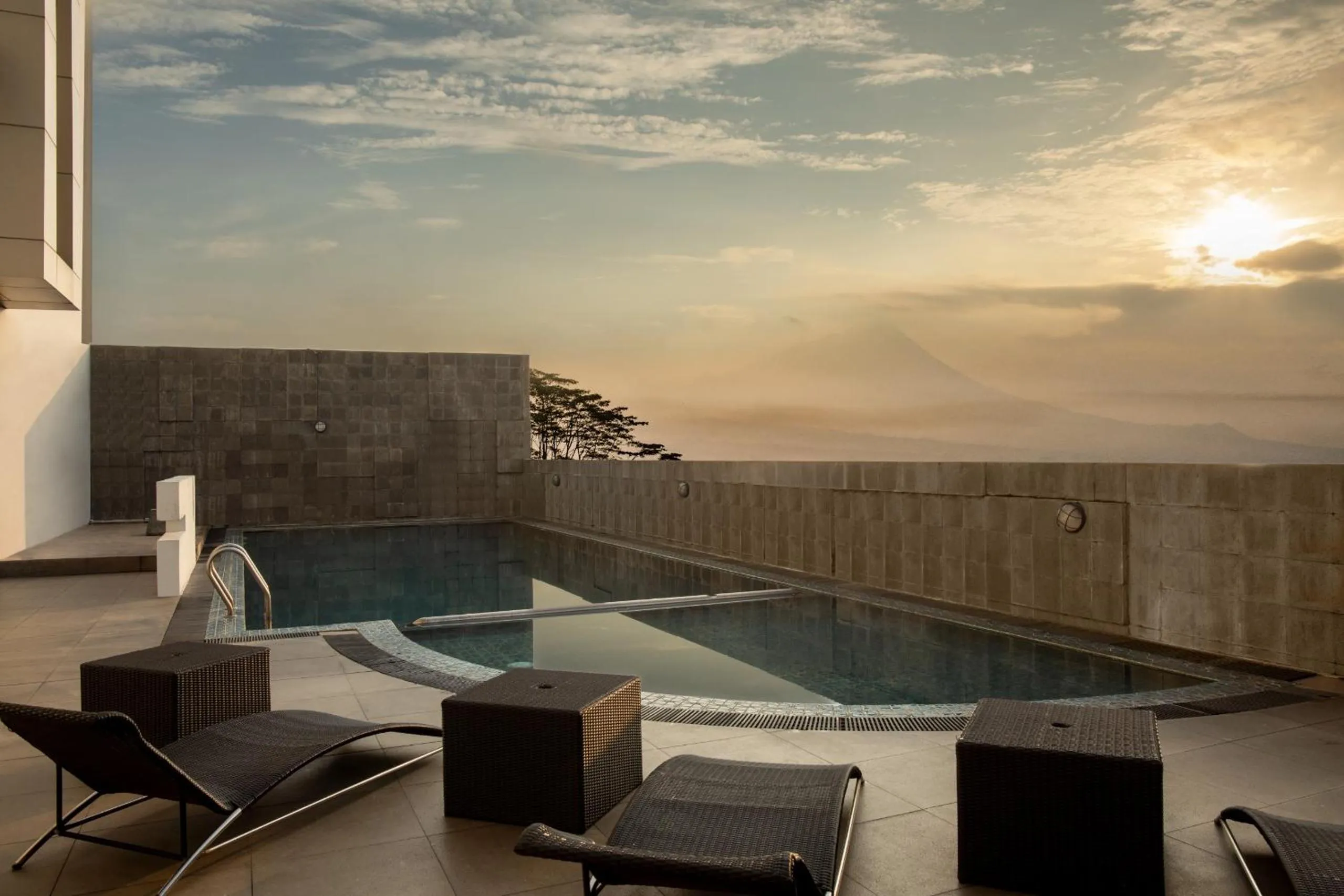 Restaurant/places to eat in Atria Hotel Magelang