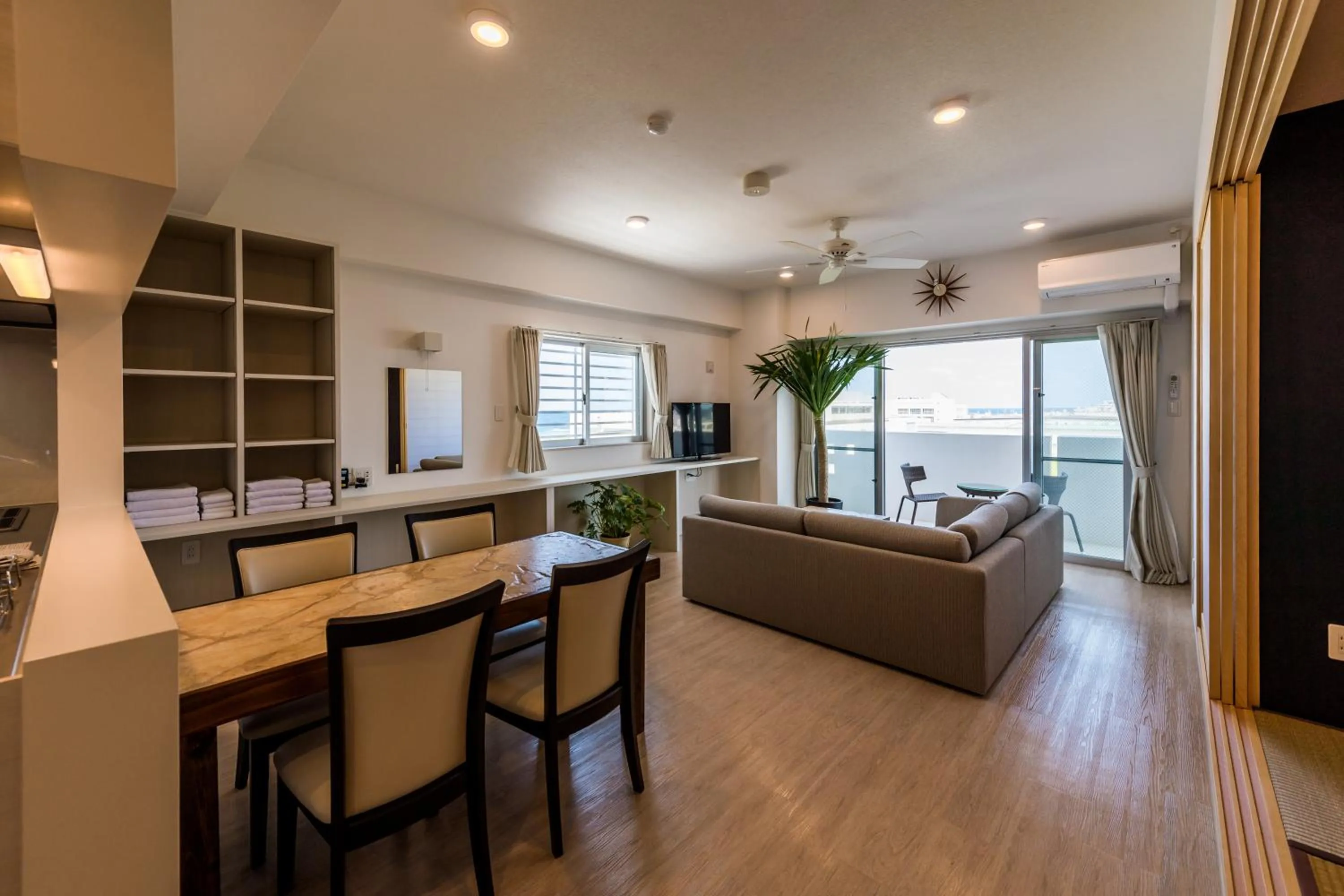 Dining area in MINATO Chatan Seaside Condominium