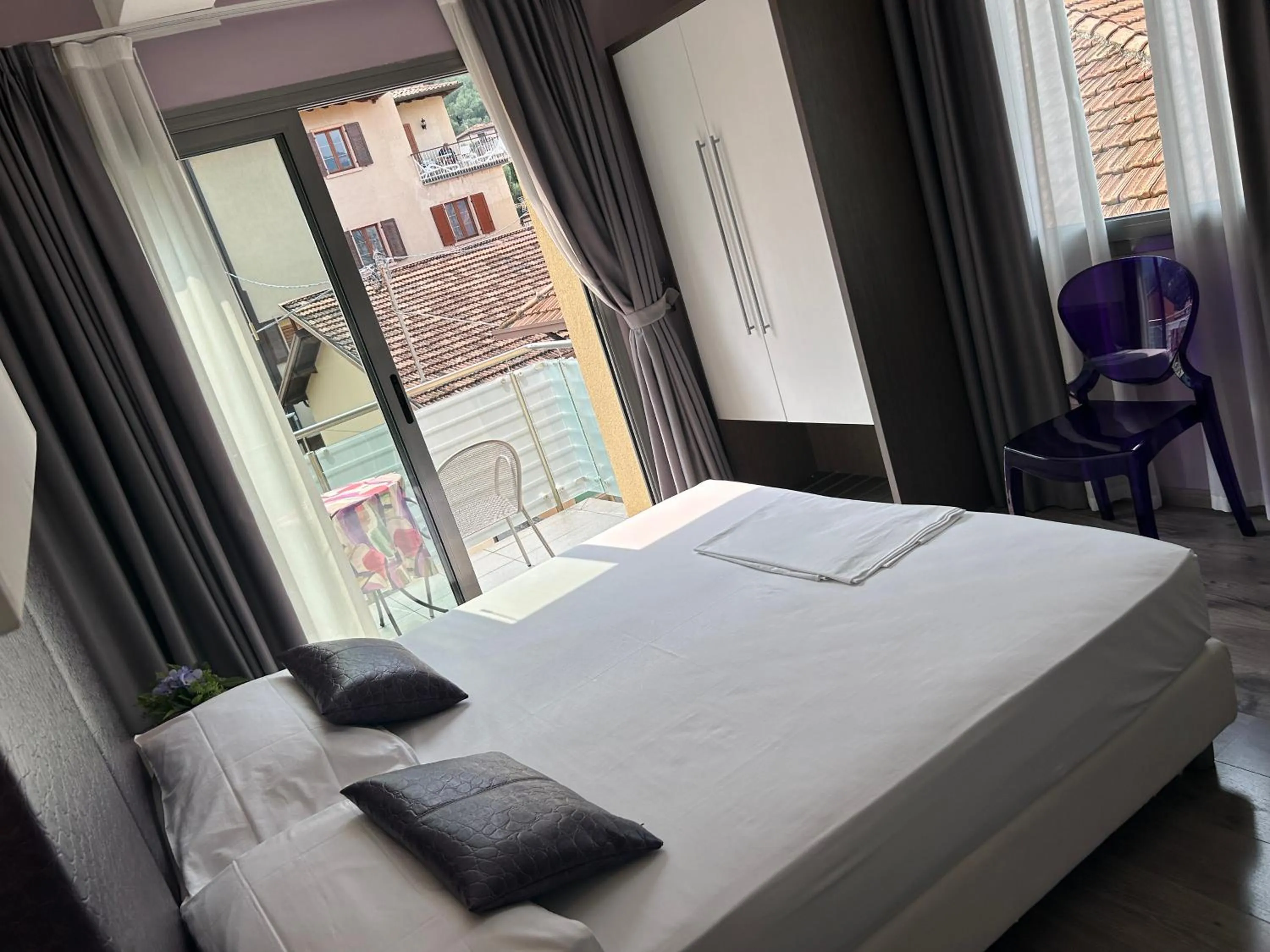 Bedroom, Bed in Gardesana Active Apartments