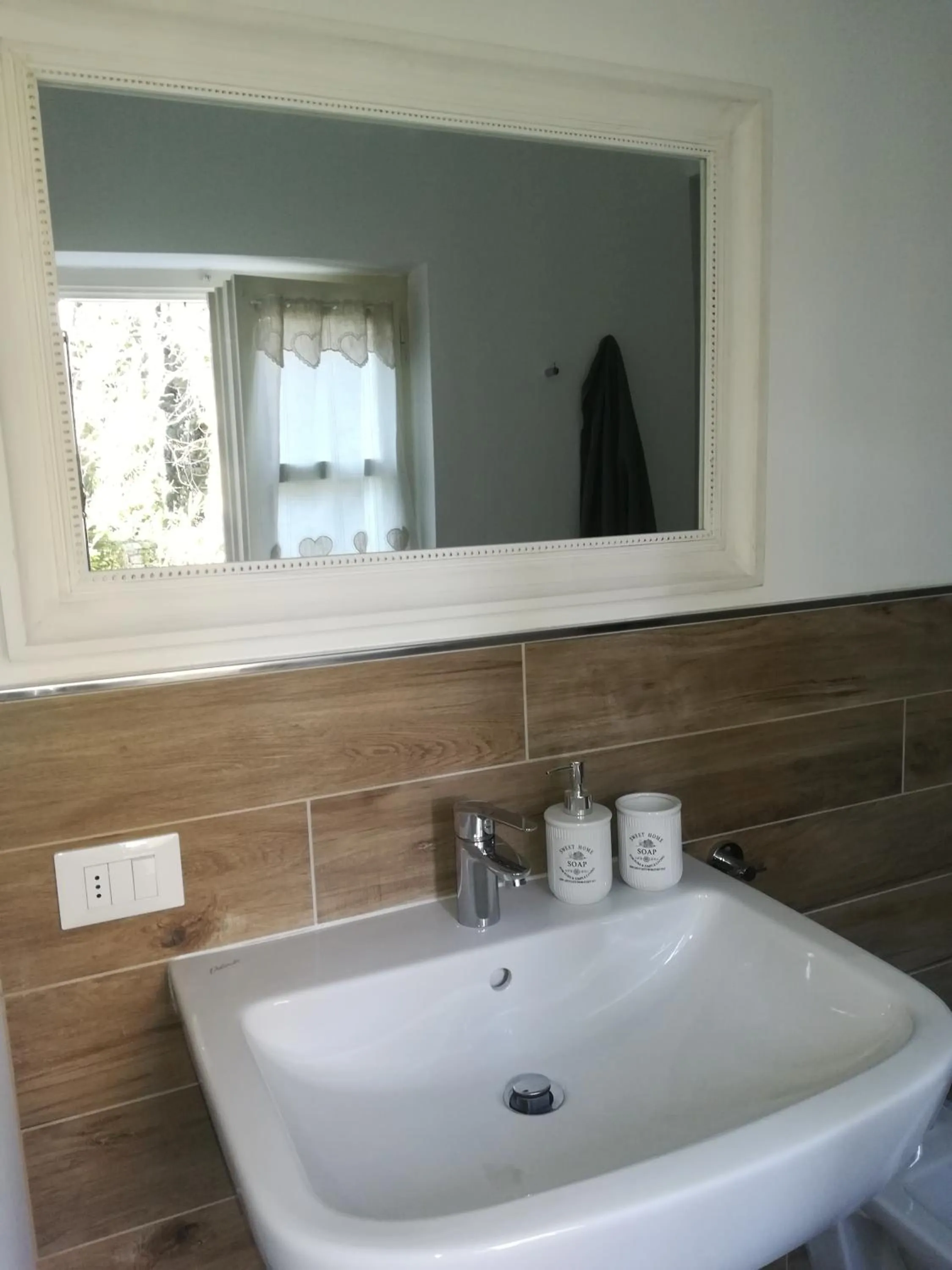 Toilet in DOLCE DORMIRE