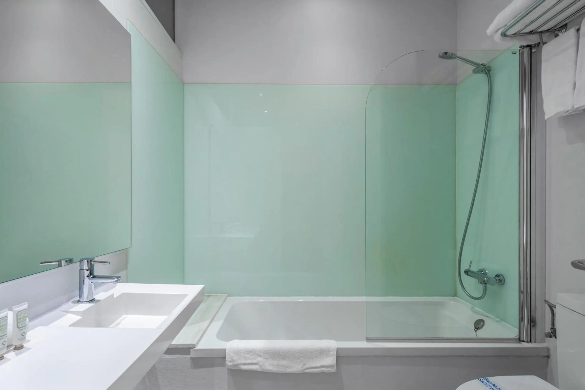 Suites Sevilla Plaza