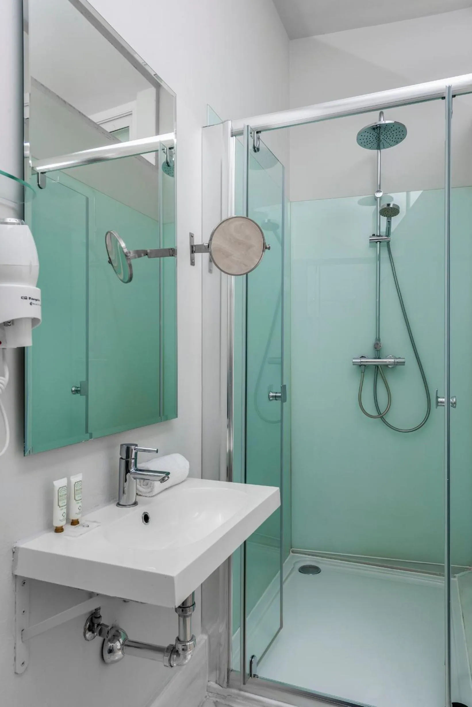 Suites Sevilla Plaza