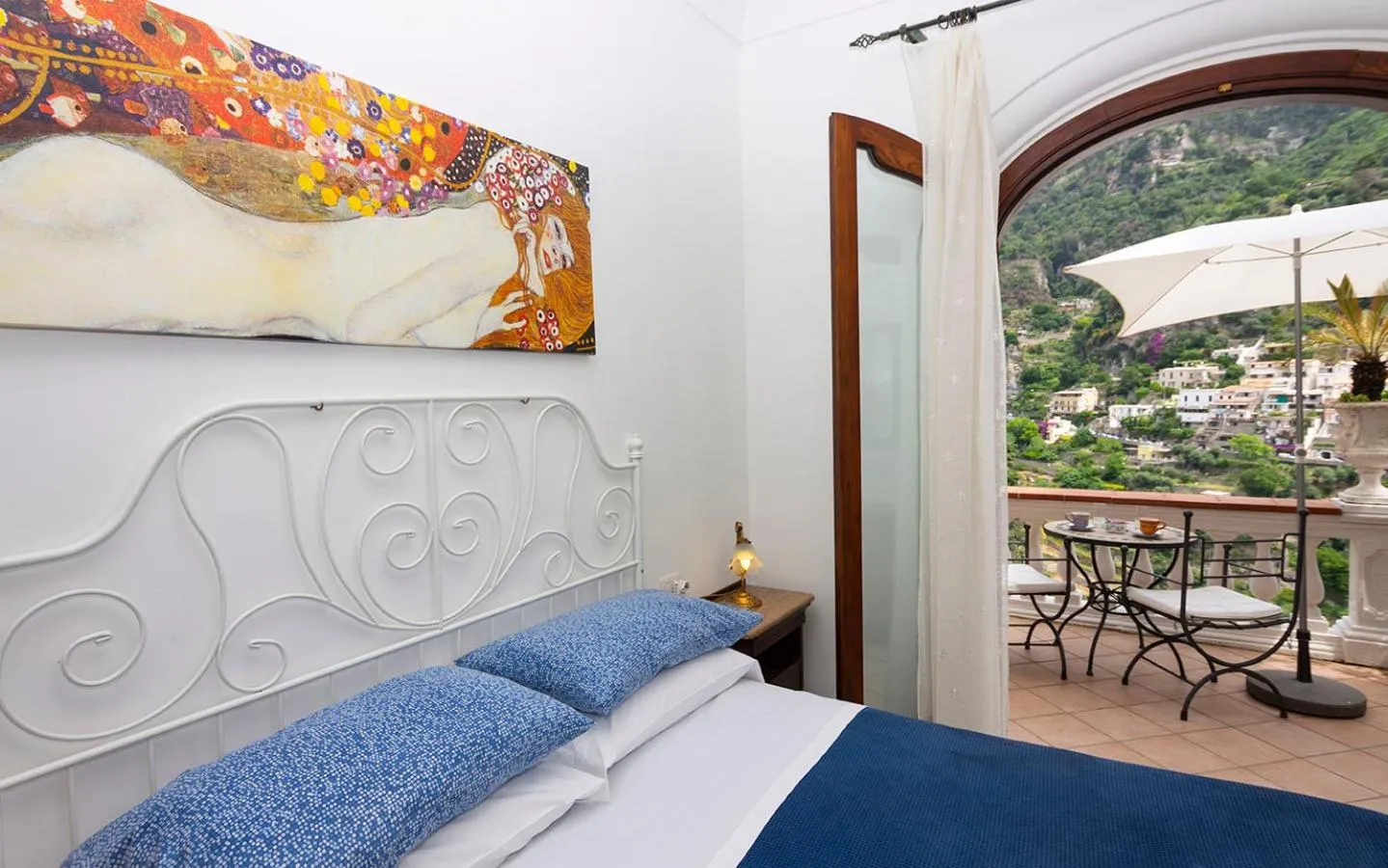 Bed in Villa Palumbo
