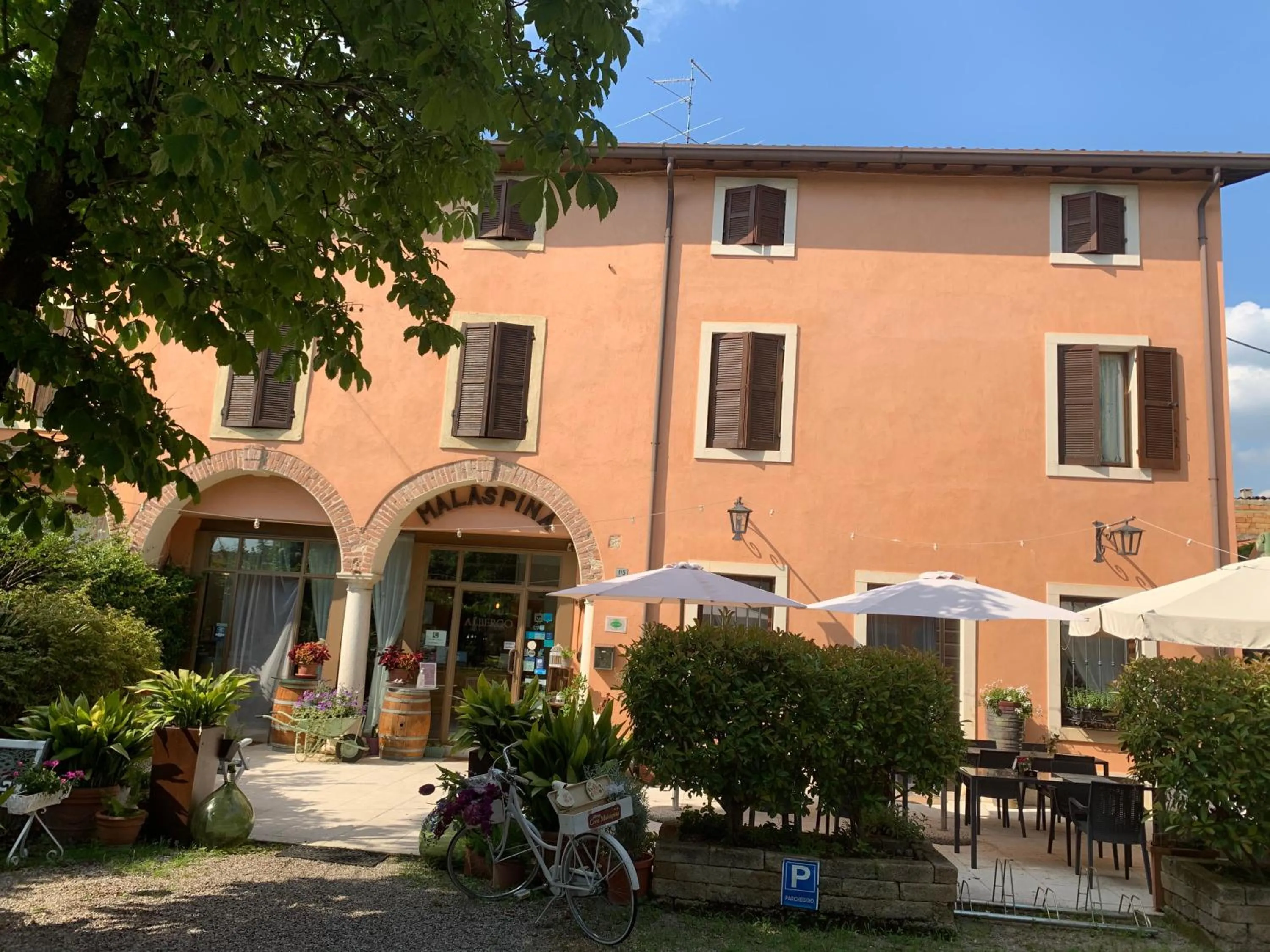 Property building in Boutique Hotel Corte Malaspina