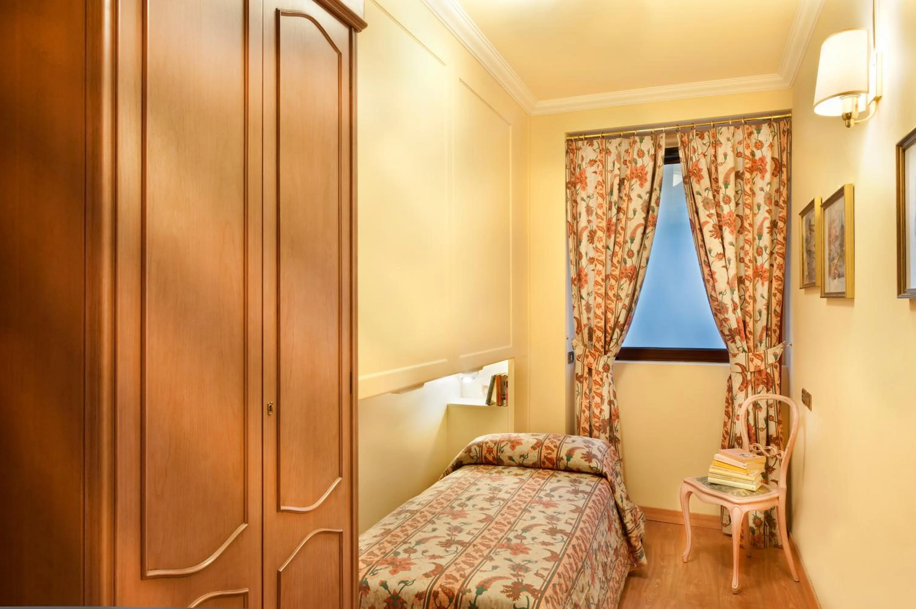 Bedroom, Bed in Residence Carl&Do