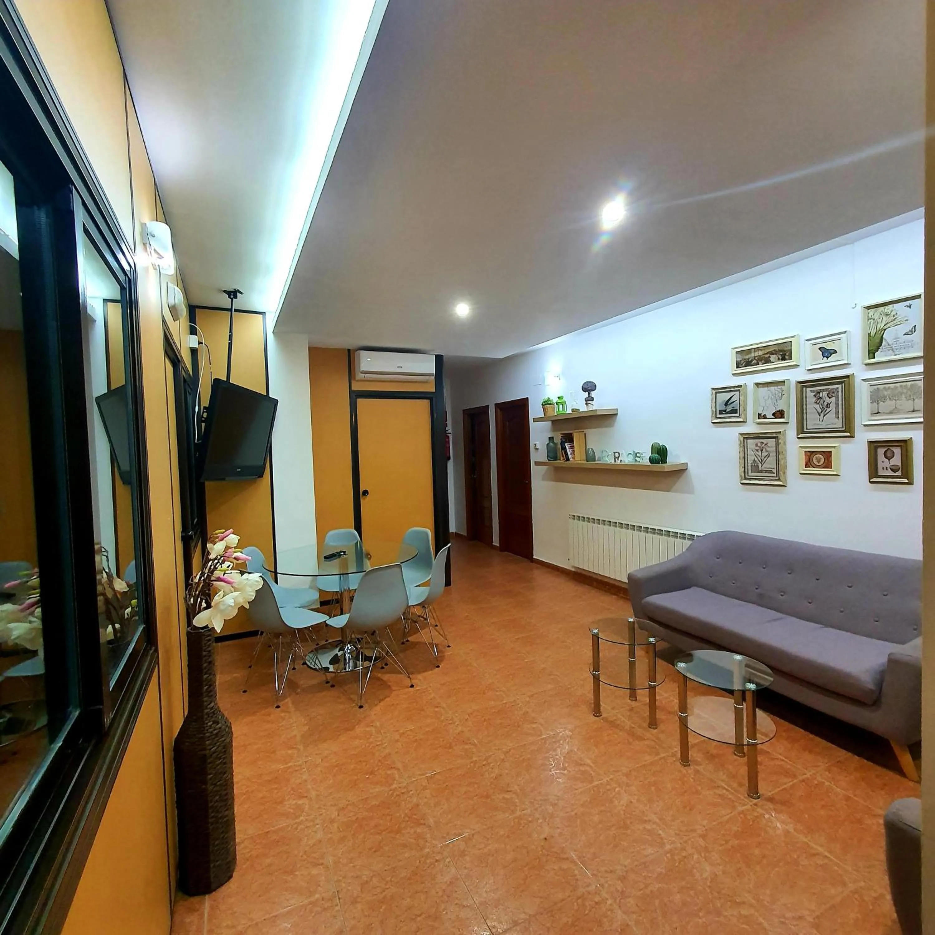 San Jorge, Parking Privado Gratis