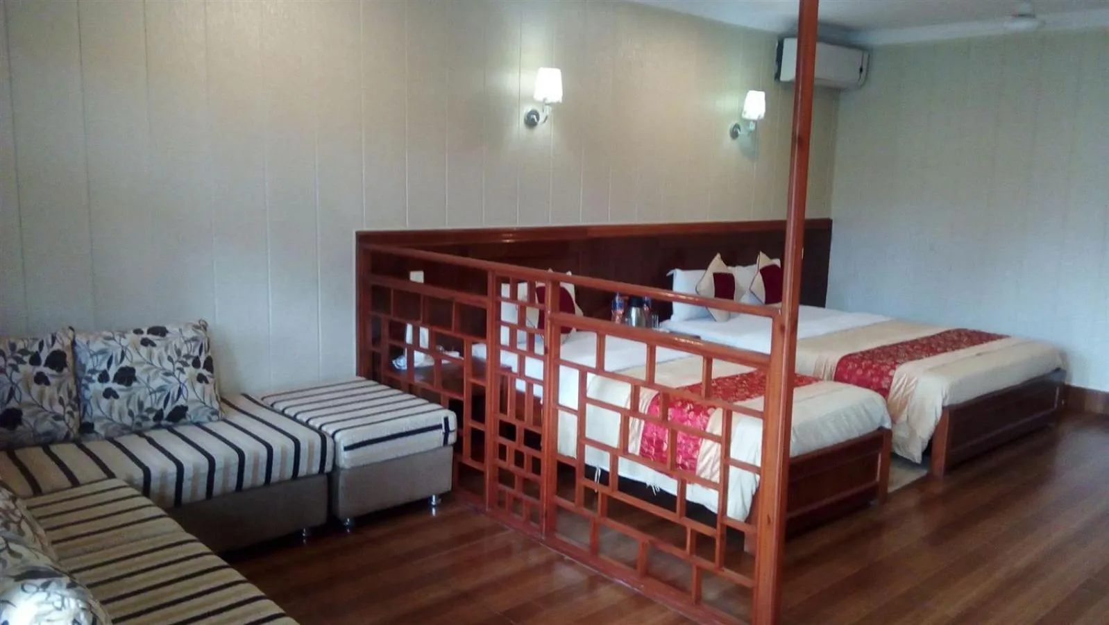 Bedroom, Bed in Hotel Wildlife Camp