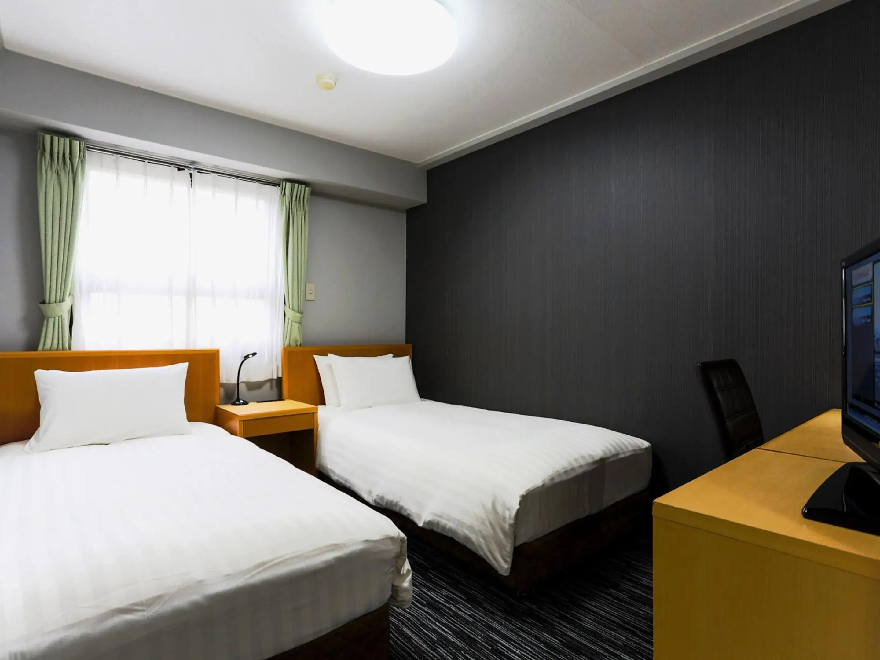 Bedroom, Bed in Business Hotel Sunpalace Bedroom, Bed in Business Hotel Sunpalace