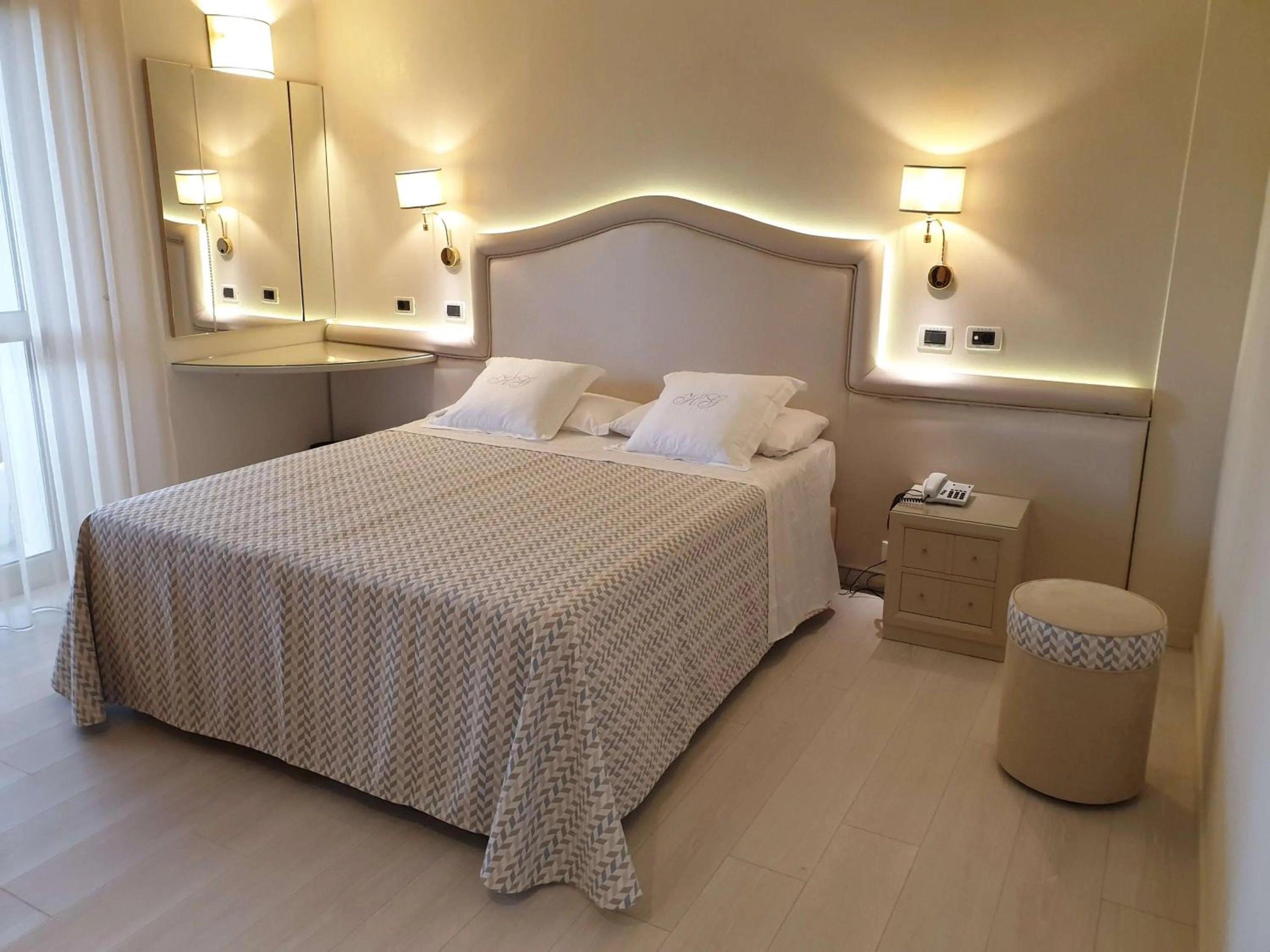 Bedroom in Hotel Globus, Sure Hotel Collection by Best Western