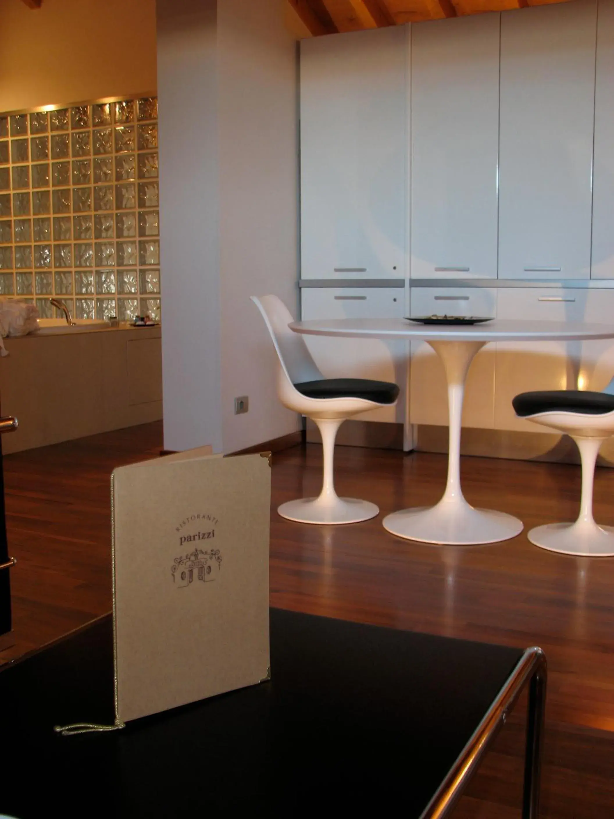 Deluxe Suite - Attic in Parizzi Suites & Restaurant Deluxe Suite - Attic in Parizzi Suites & Restaurant