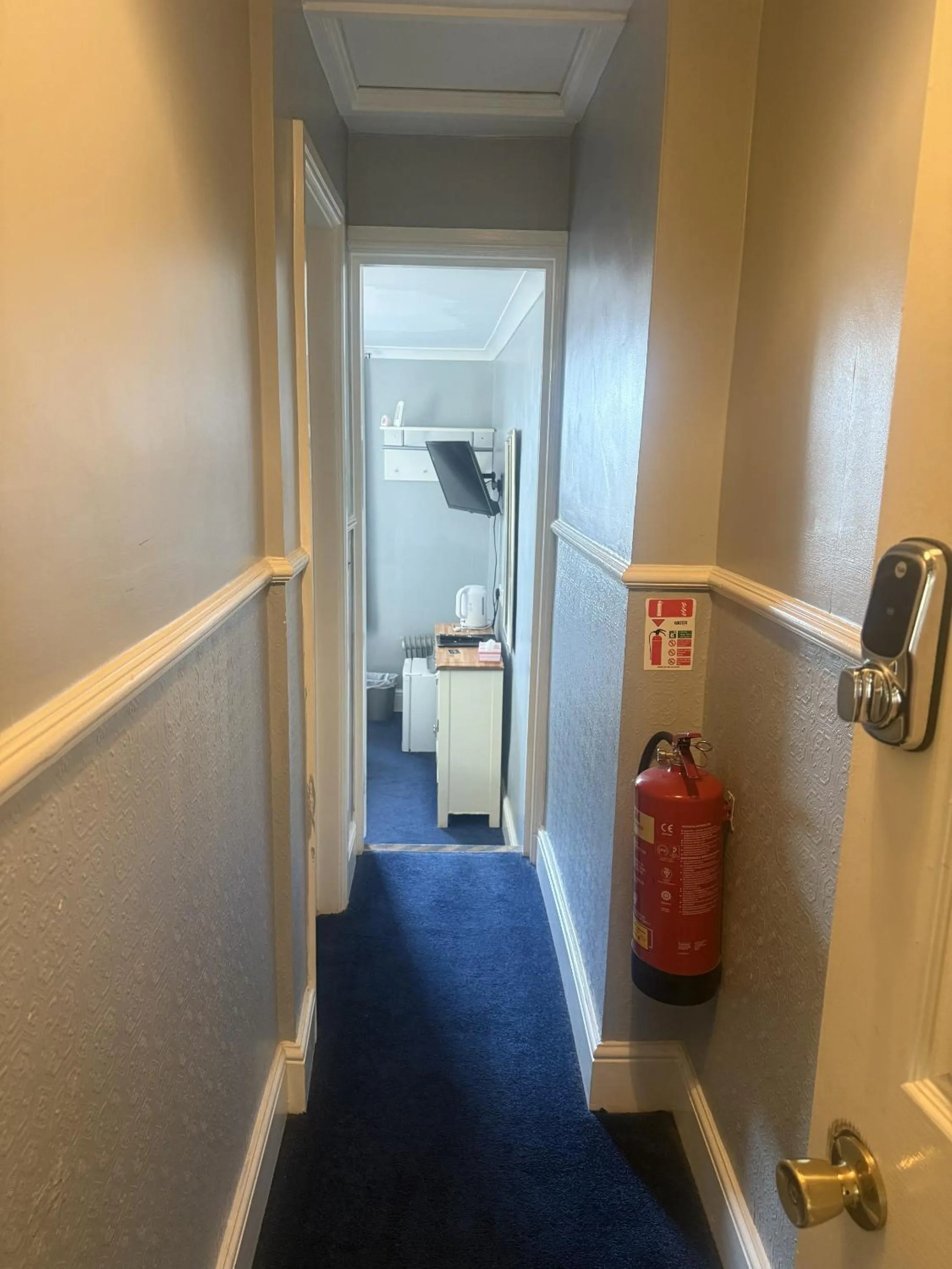 Lobby or reception in Diamonds Villa near York Hospital