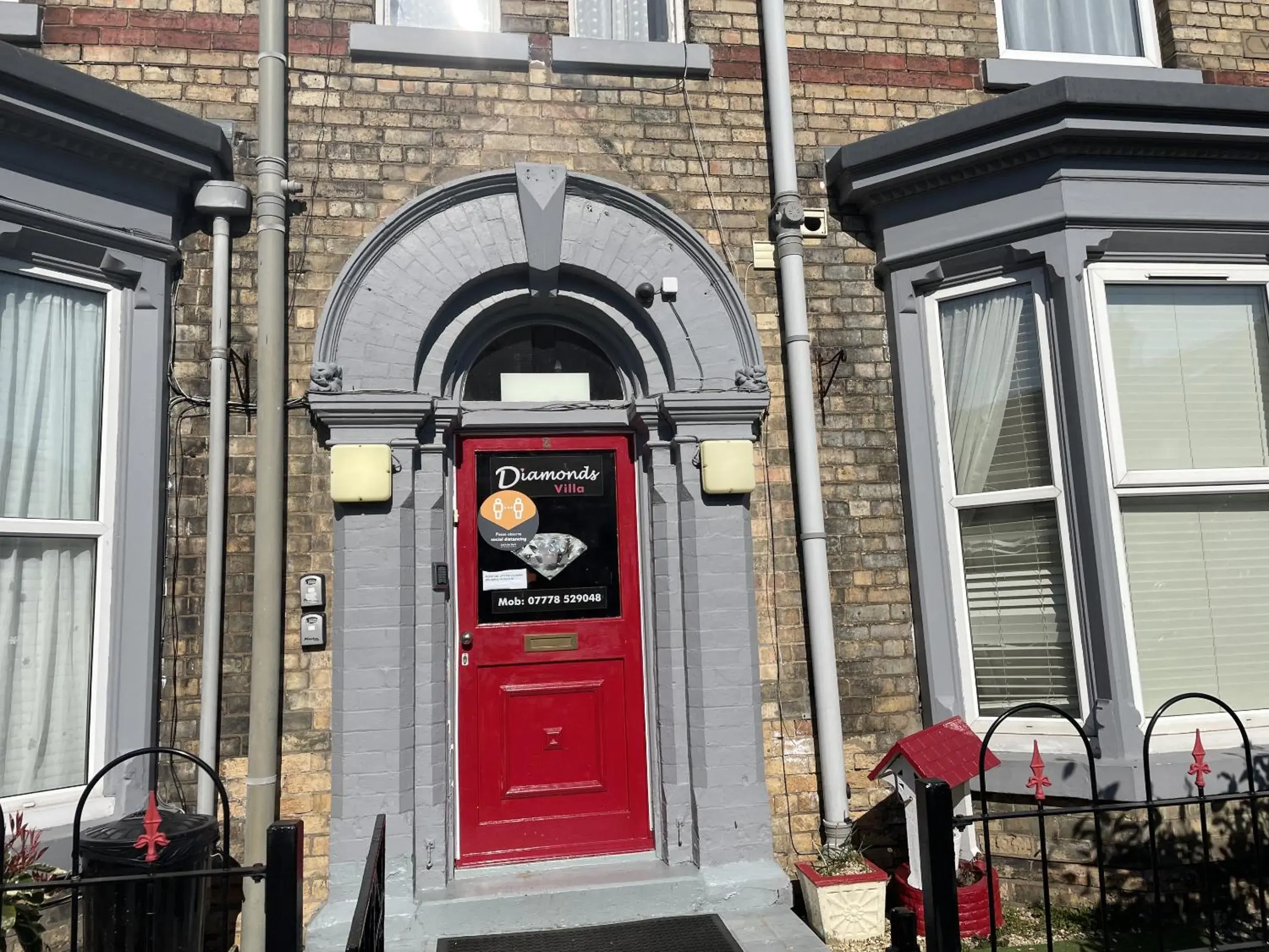 Property building in Diamonds Villa near York Hospital Property building in Diamonds Villa near York Hospital