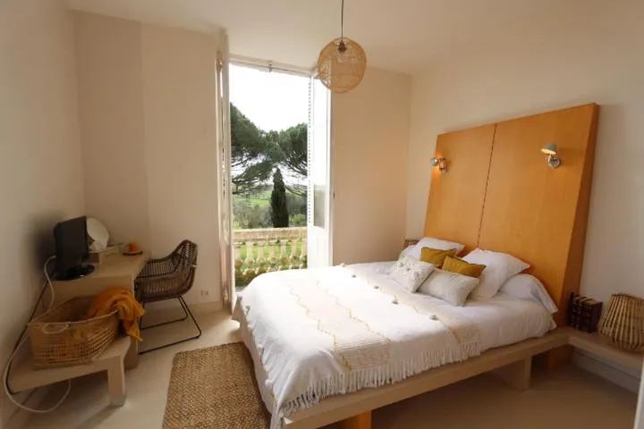 Photo of the whole room, Bed in Vignoble Château Piéguë - winery