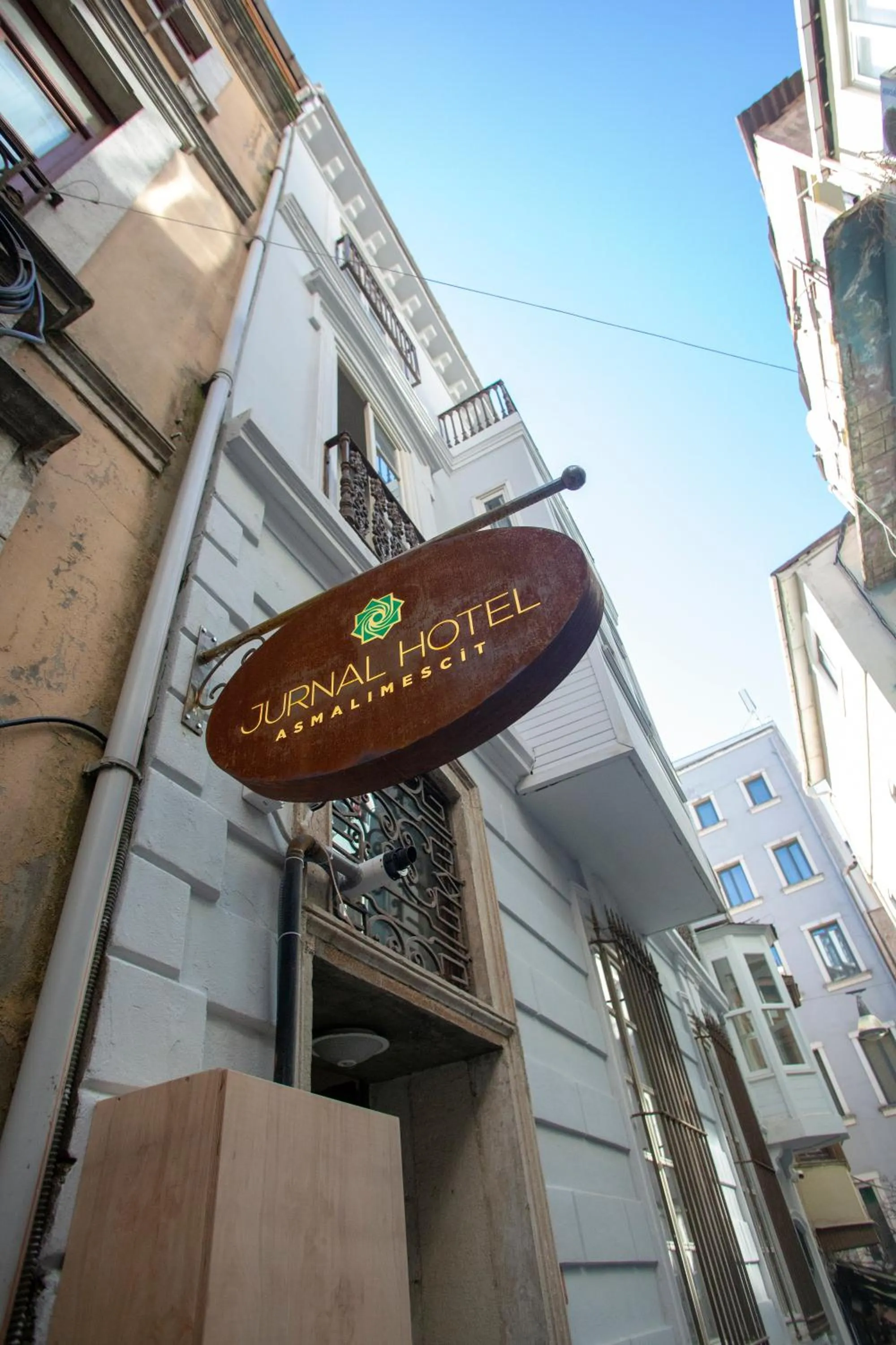 Property building in Jurnal Hotel