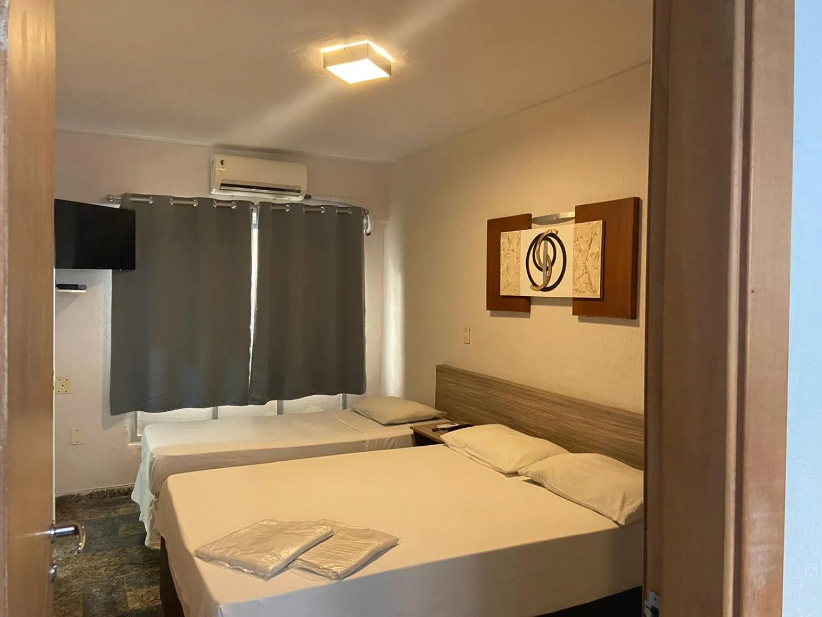 Photo of the whole room, Bed in Hotel Imperador