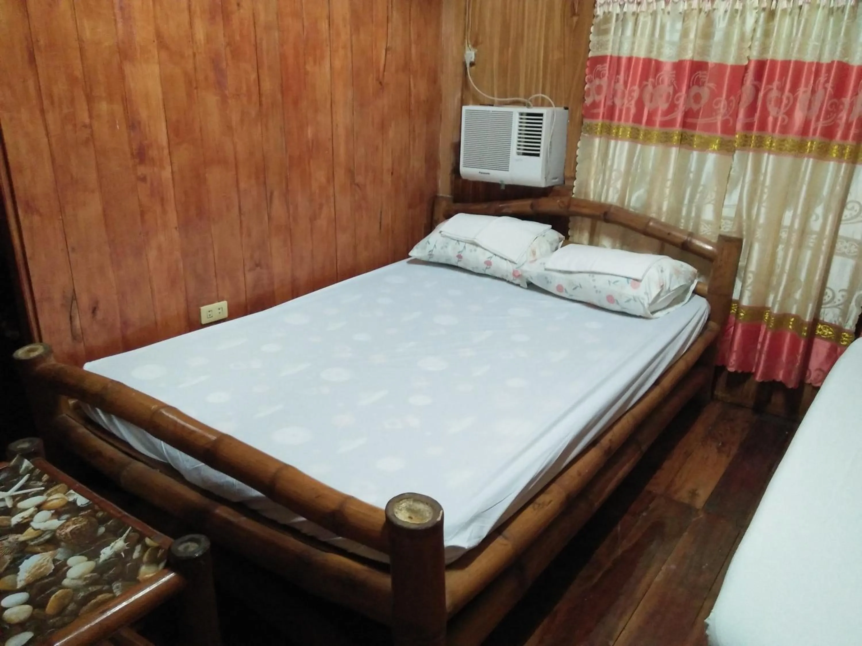 Bedroom in Villa Corrales Homestay