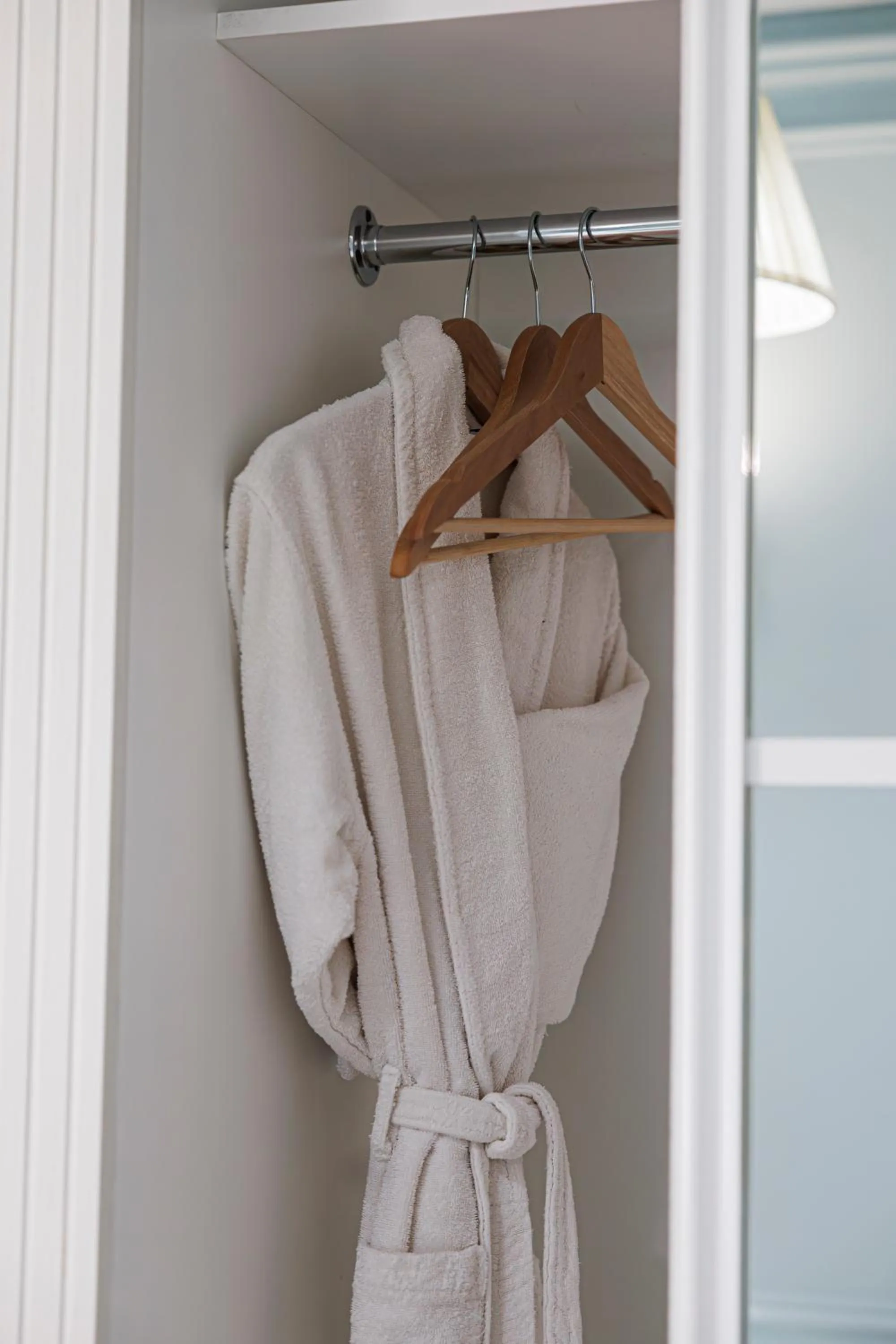 wardrobe in Royal BV