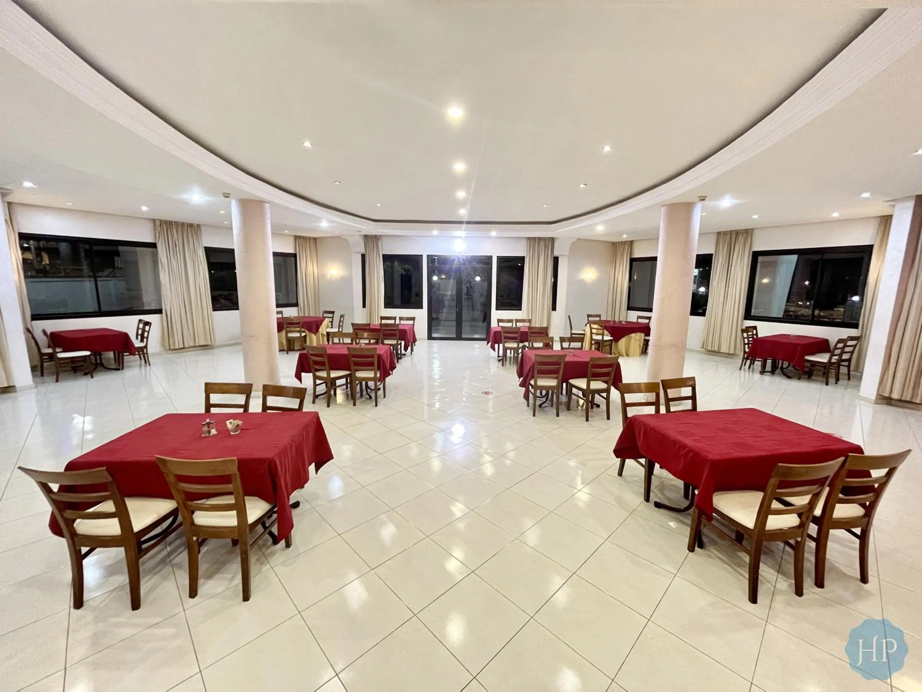 Restaurant/places to eat in Hôtel Plaisance