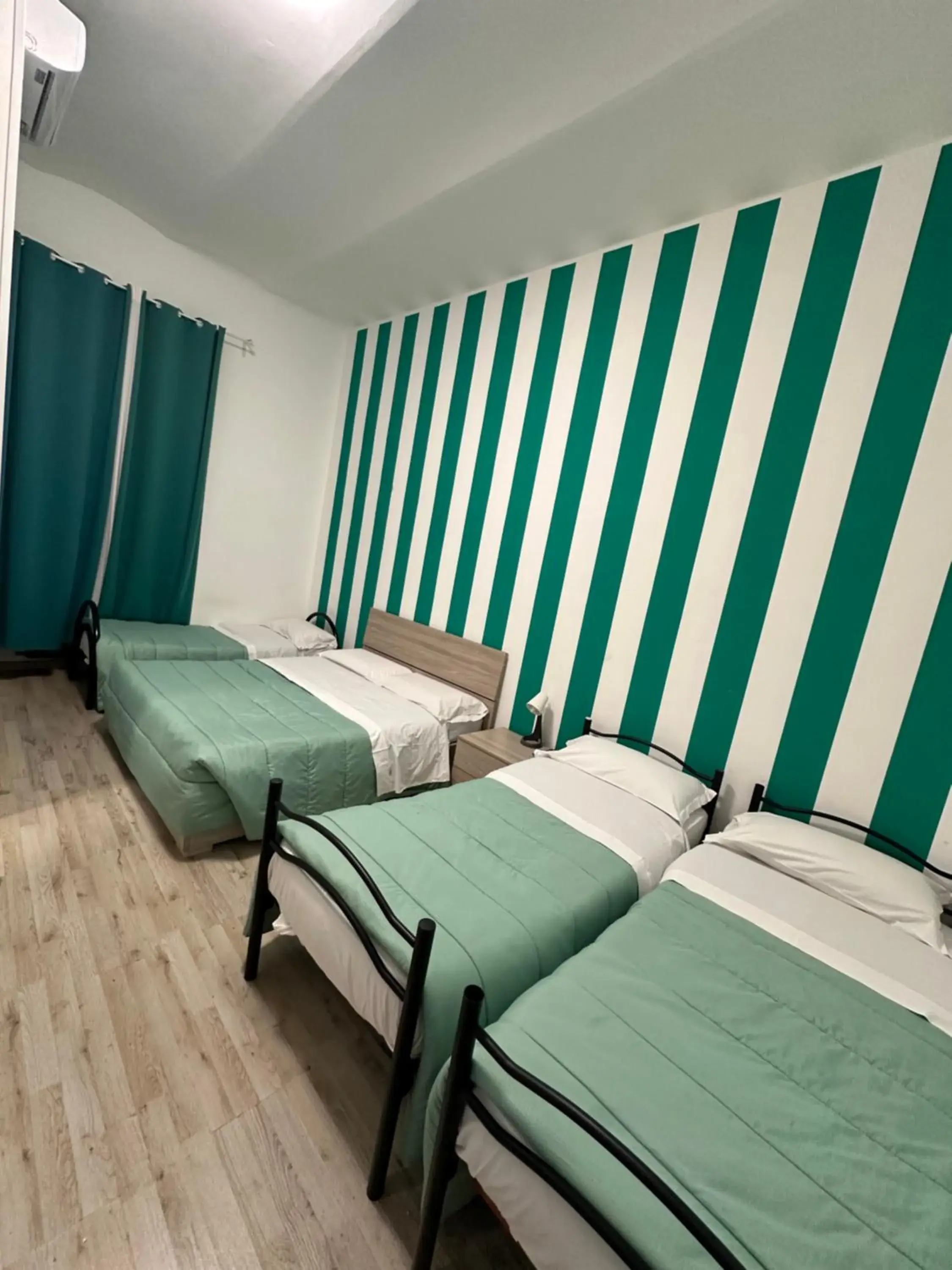 Standard Family Room in B&B Rome Terminal House Standard Family Room in B&B Rome Terminal House