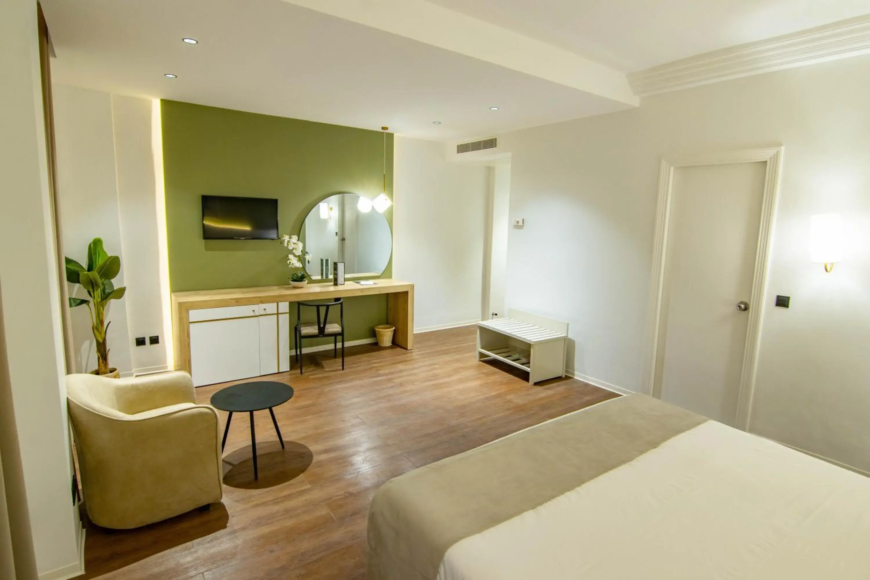 Triple Room in Hotel Ibn Khaldoun Triple Room in Hotel Ibn Khaldoun