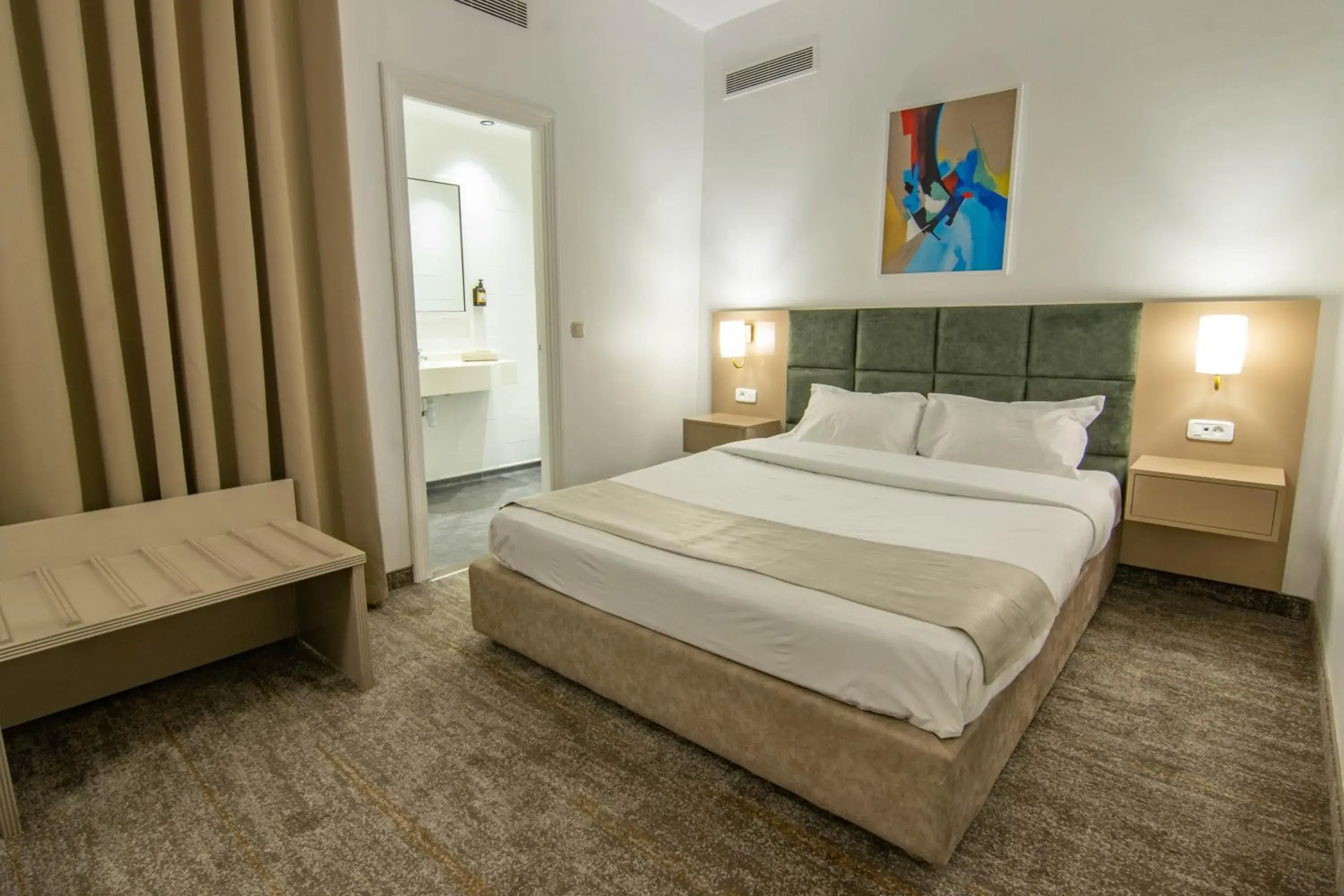 Double Room in Hotel Ibn Khaldoun Double Room in Hotel Ibn Khaldoun