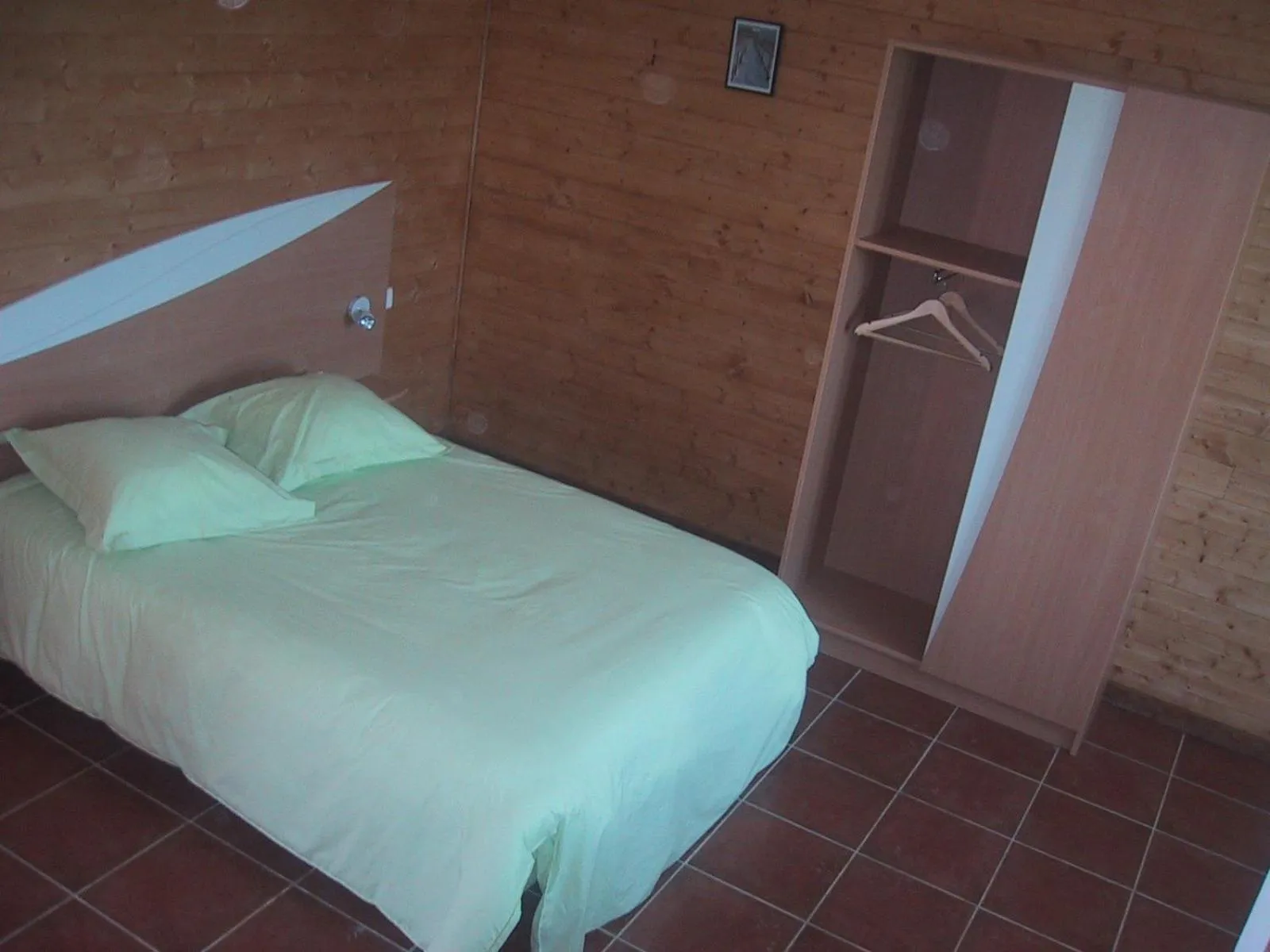 Photo of the whole room, Bed in Le Clos Boisé