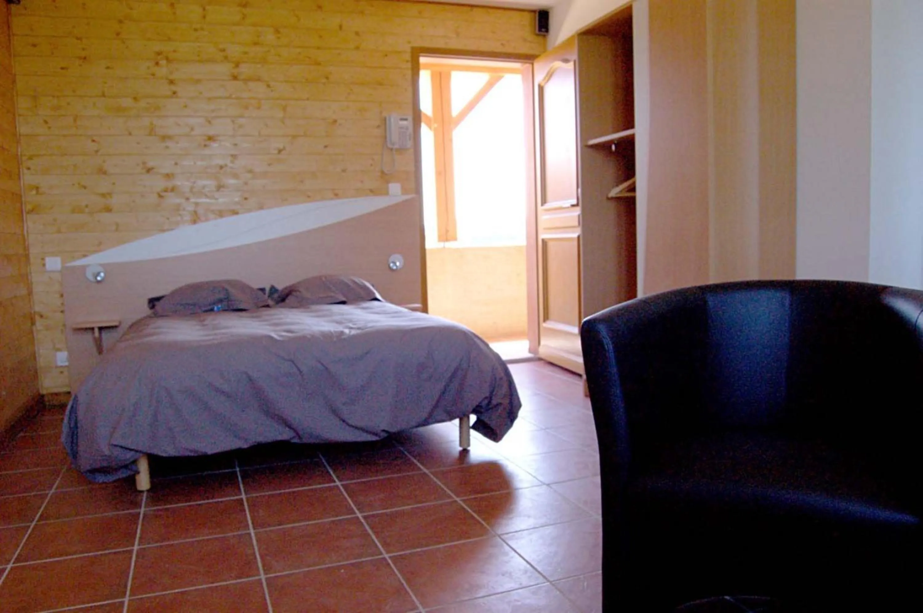 Day, Bed in Le Clos Boisé