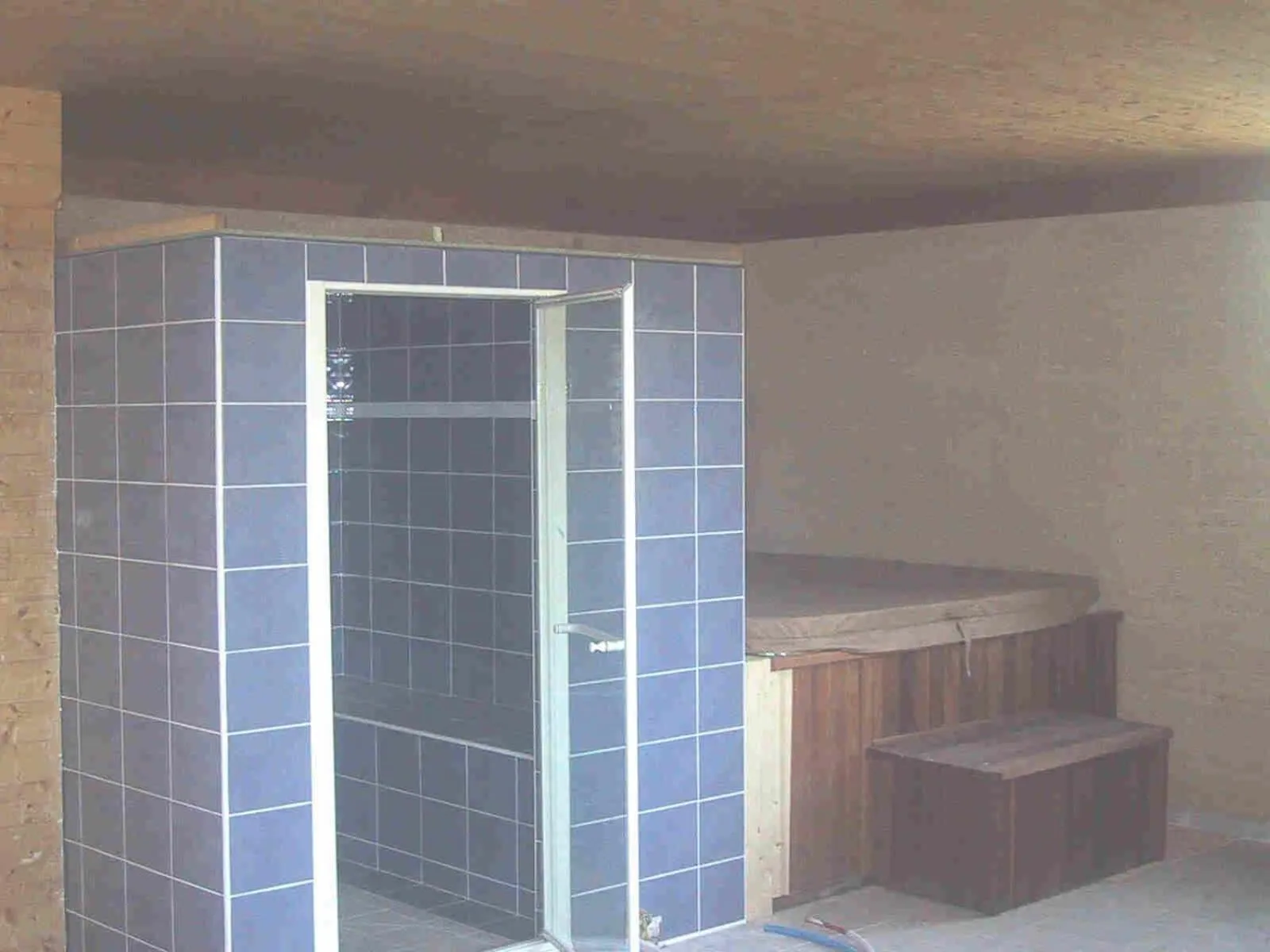 Steam room in Le Clos Boisé