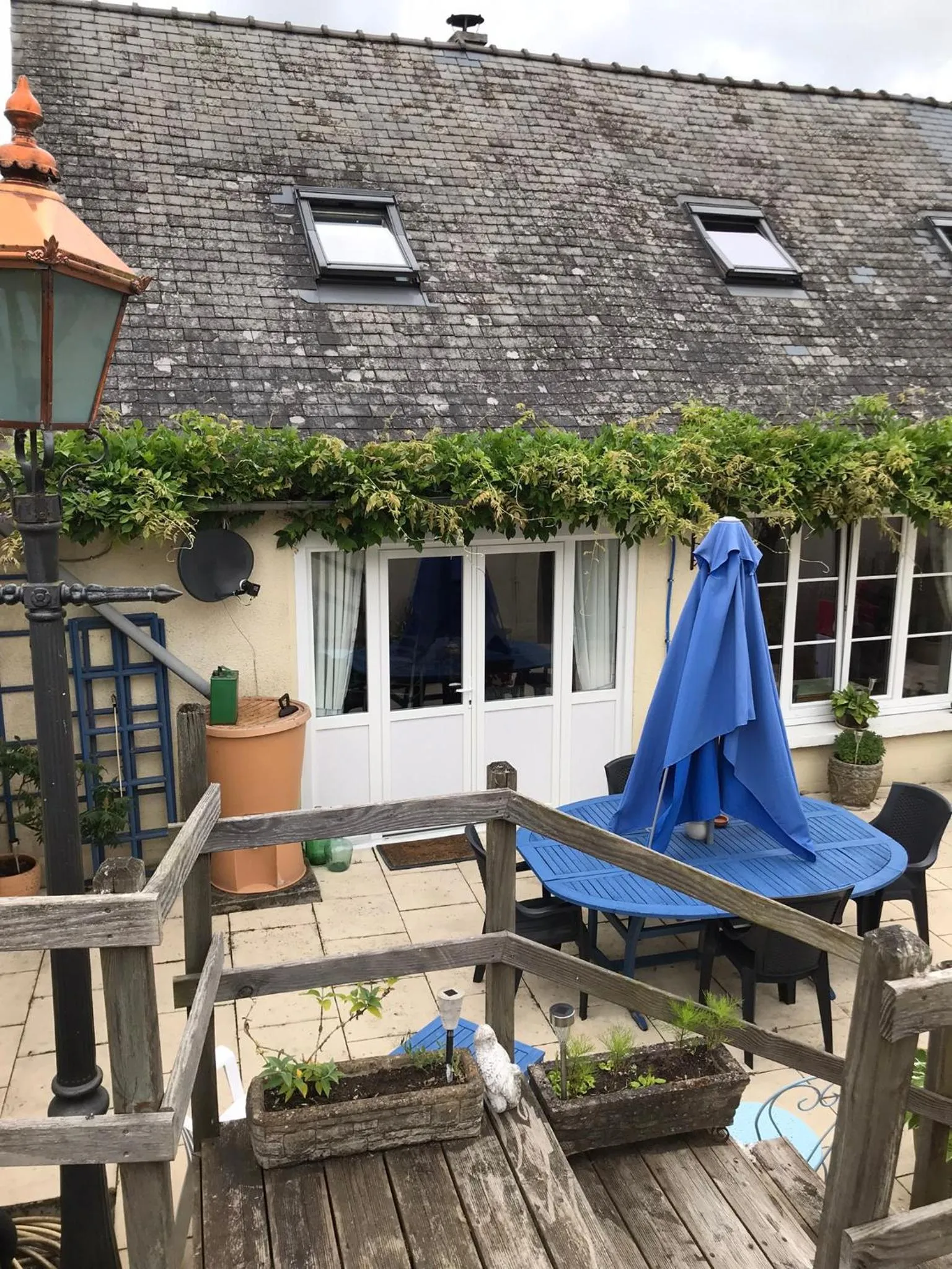 Property building in Cottage Les Glycines